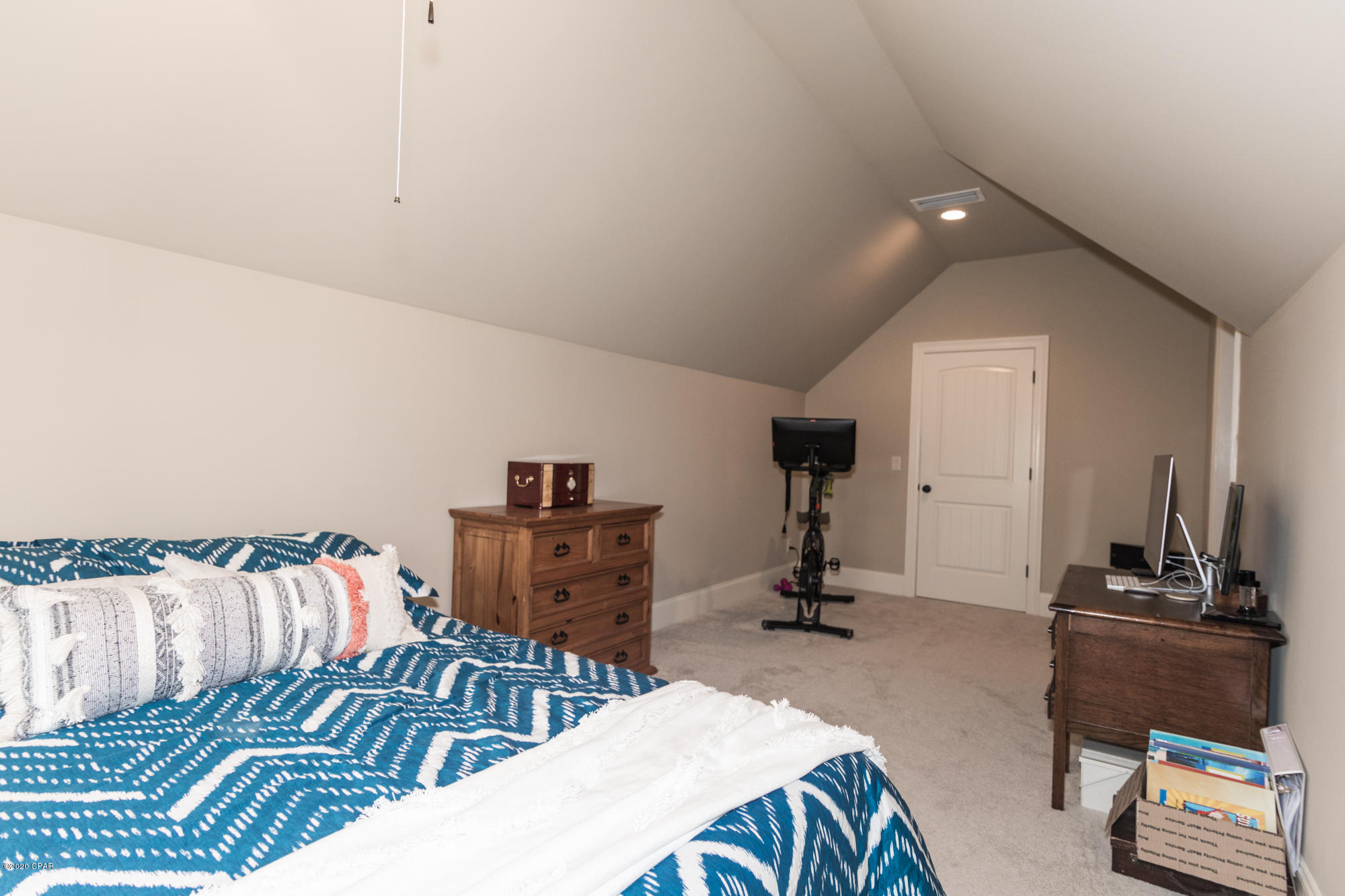 College Oaks - Residential