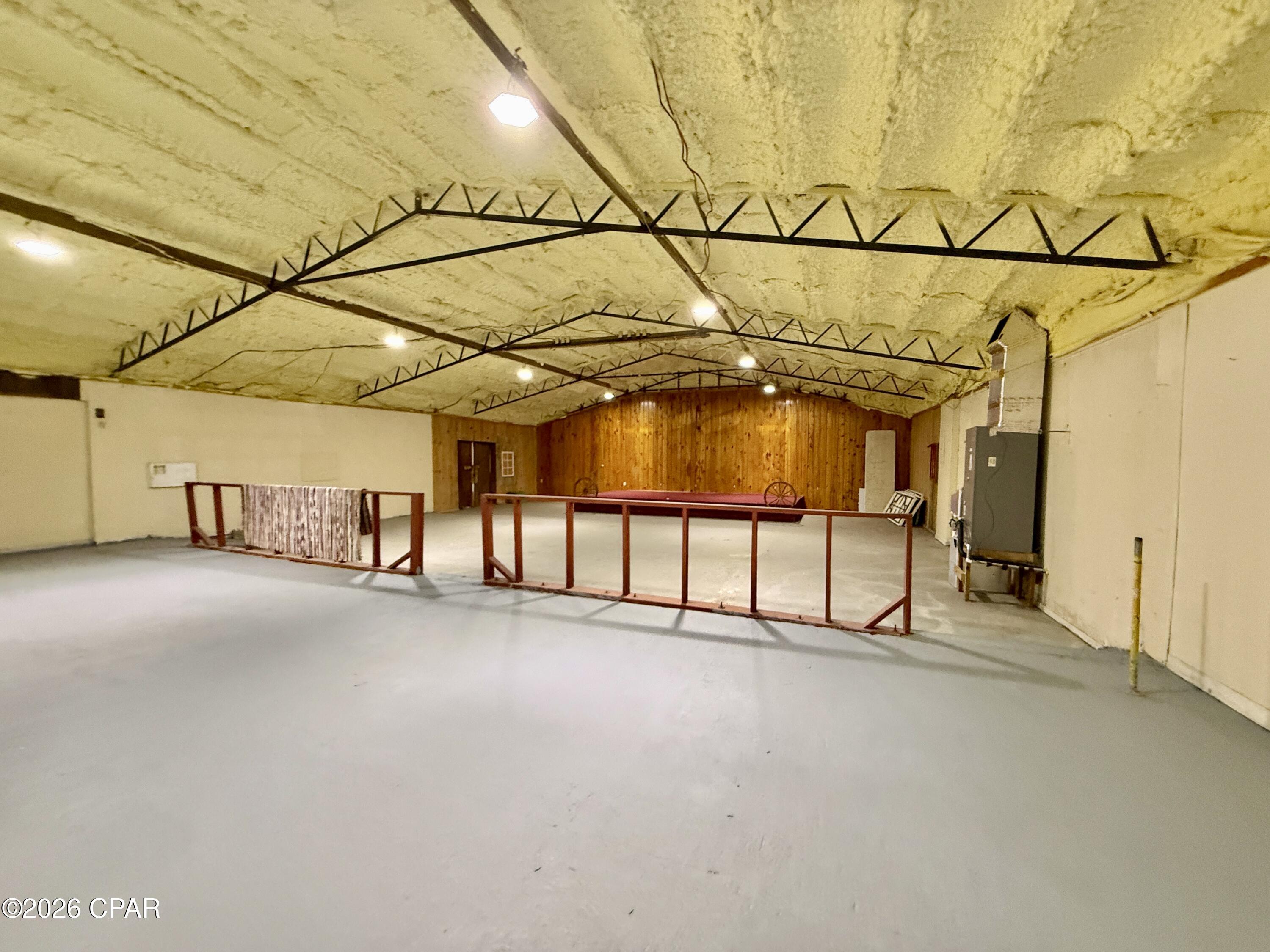 [No Recorded Subdiv] - Commercial Sale