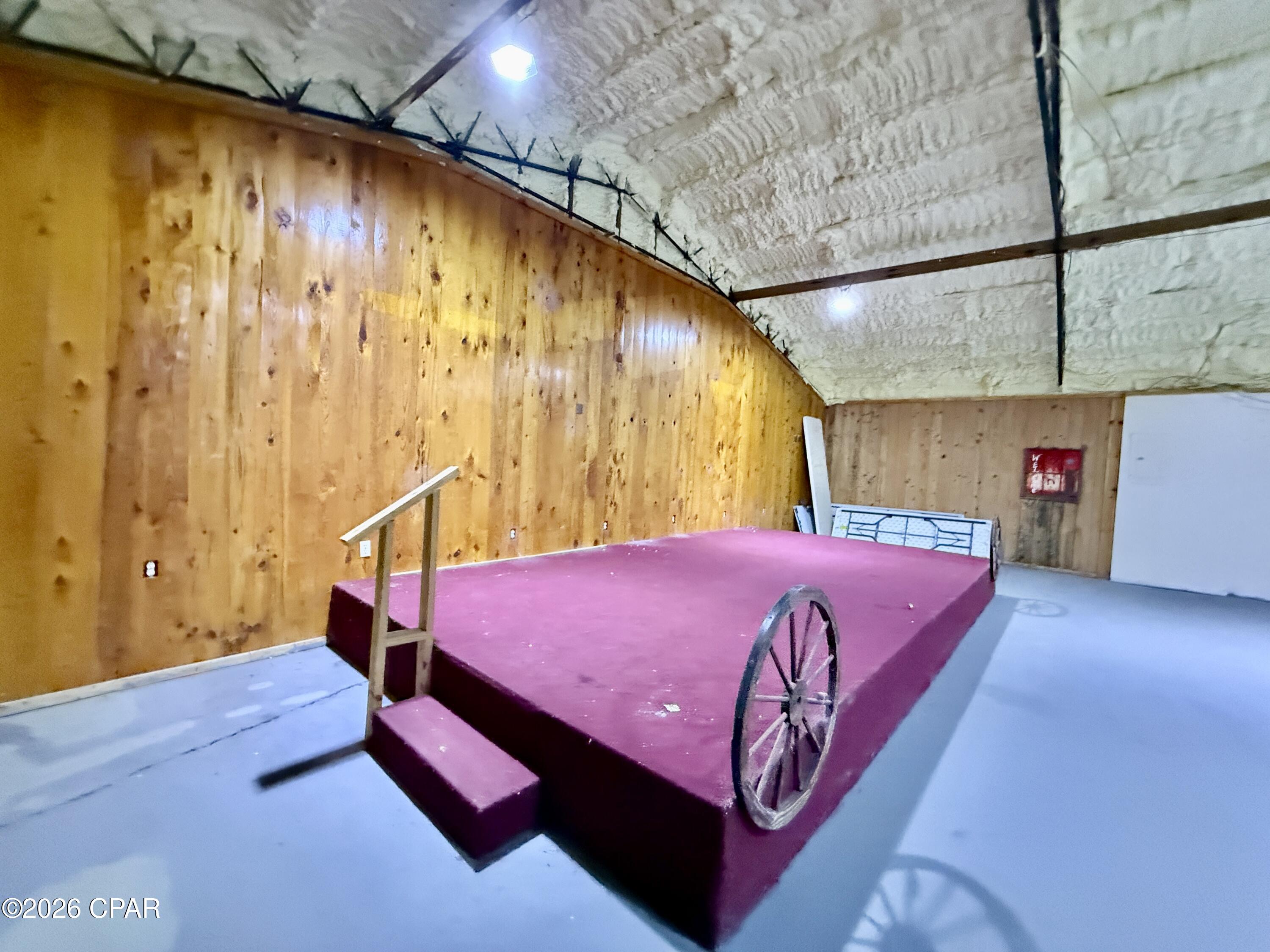 [No Recorded Subdiv] - Commercial Sale