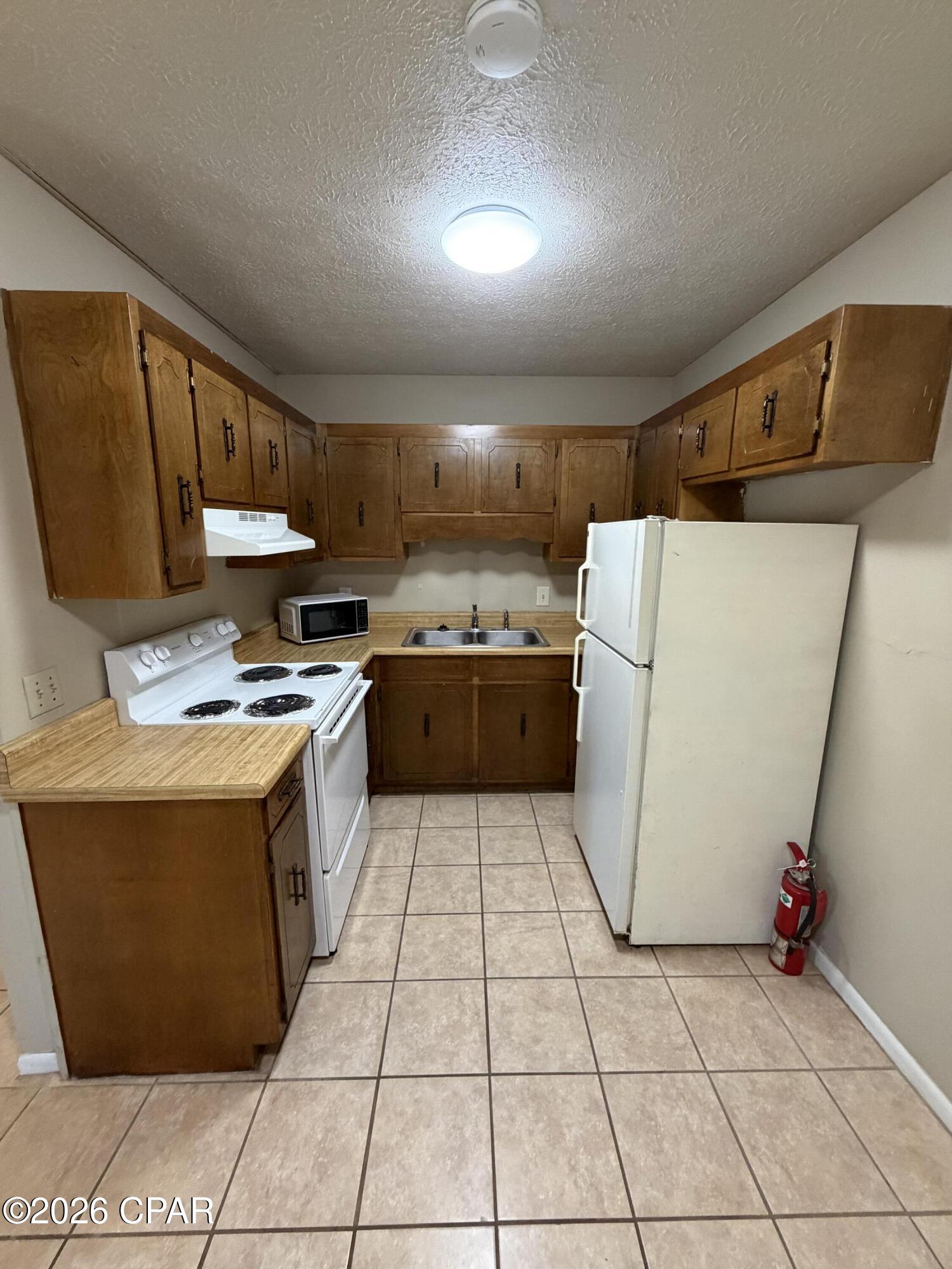 [No Recorded Subdiv] - Residential Lease