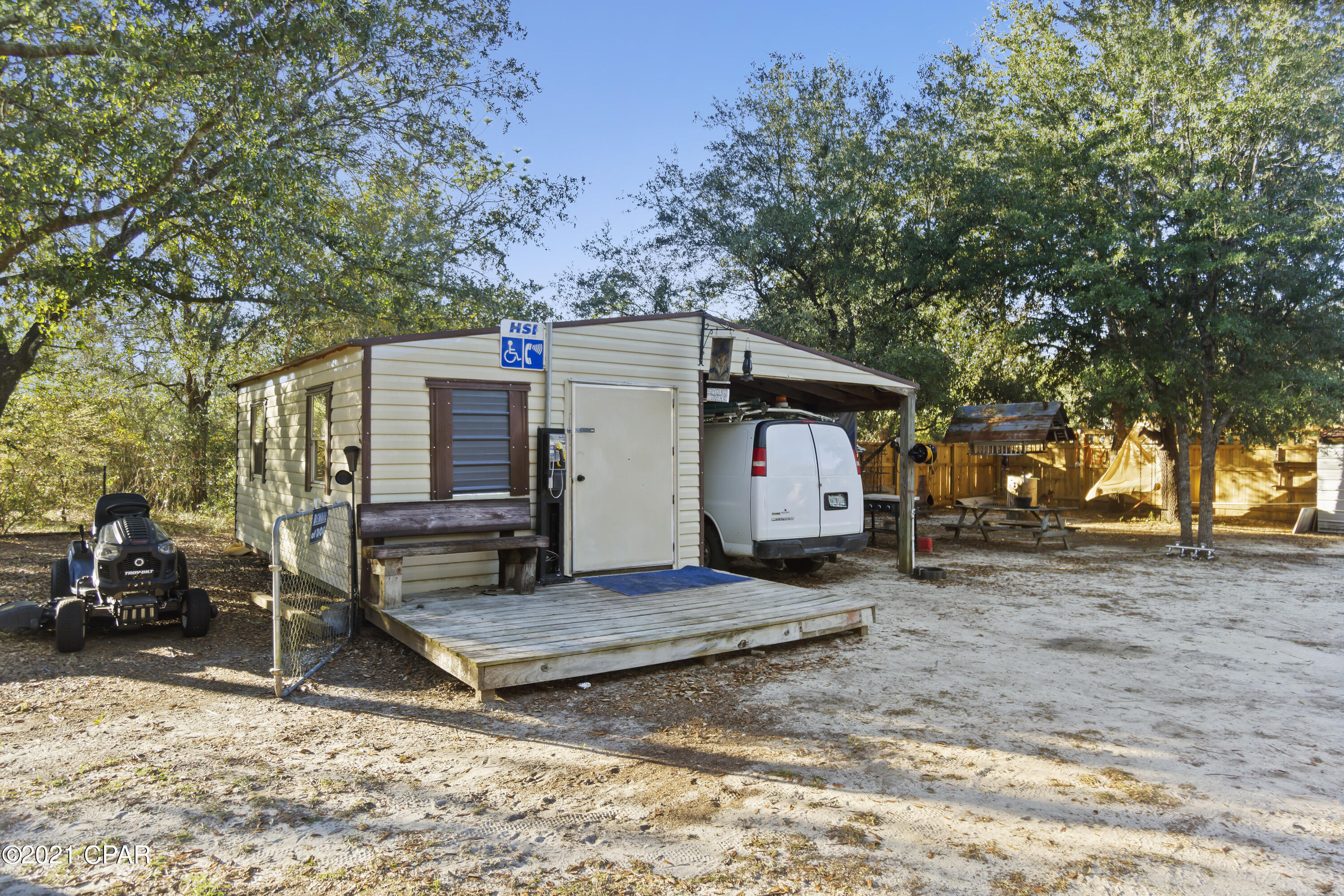 Leisure Lakes - Residential