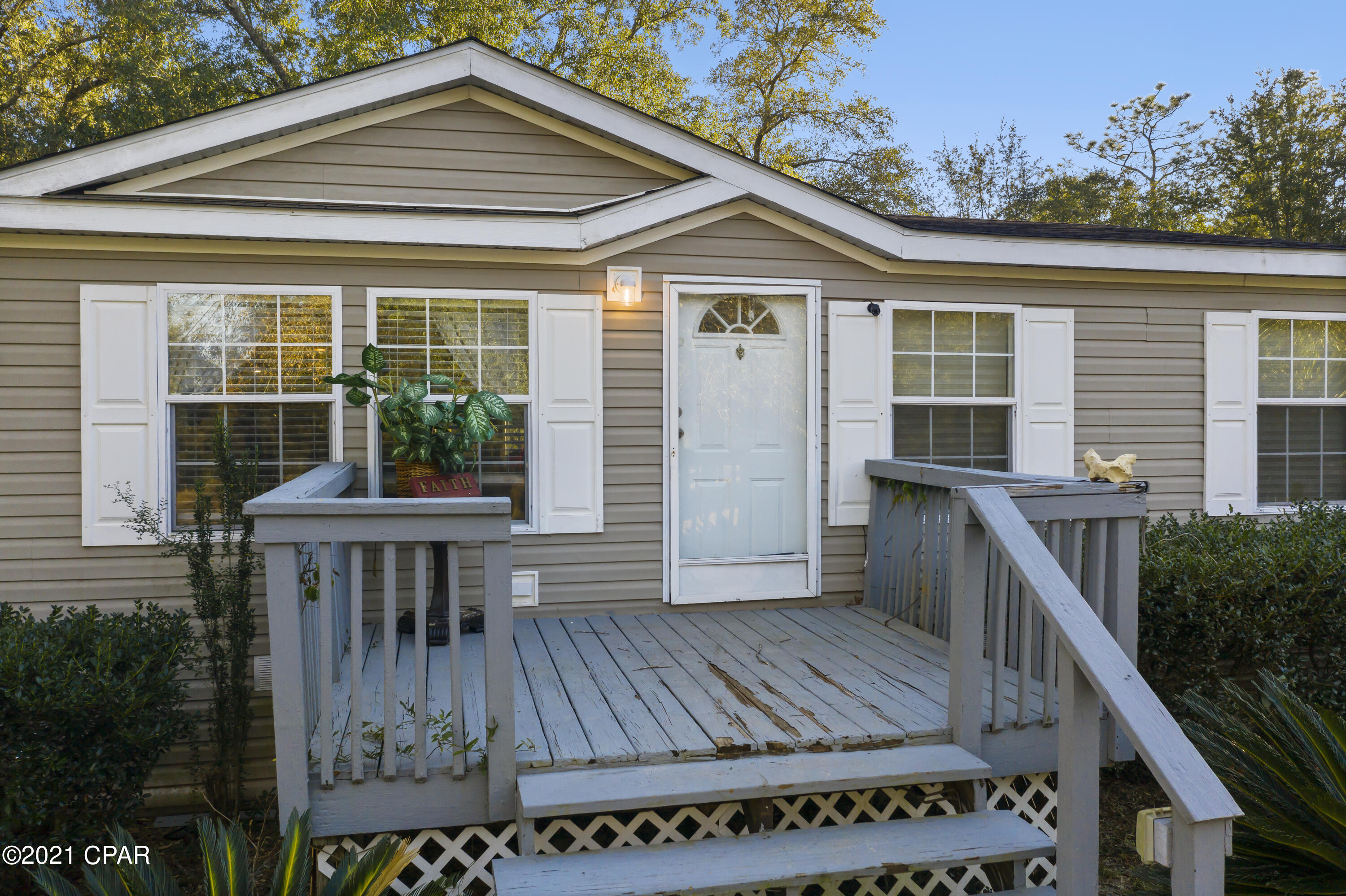 Leisure Lakes - Residential