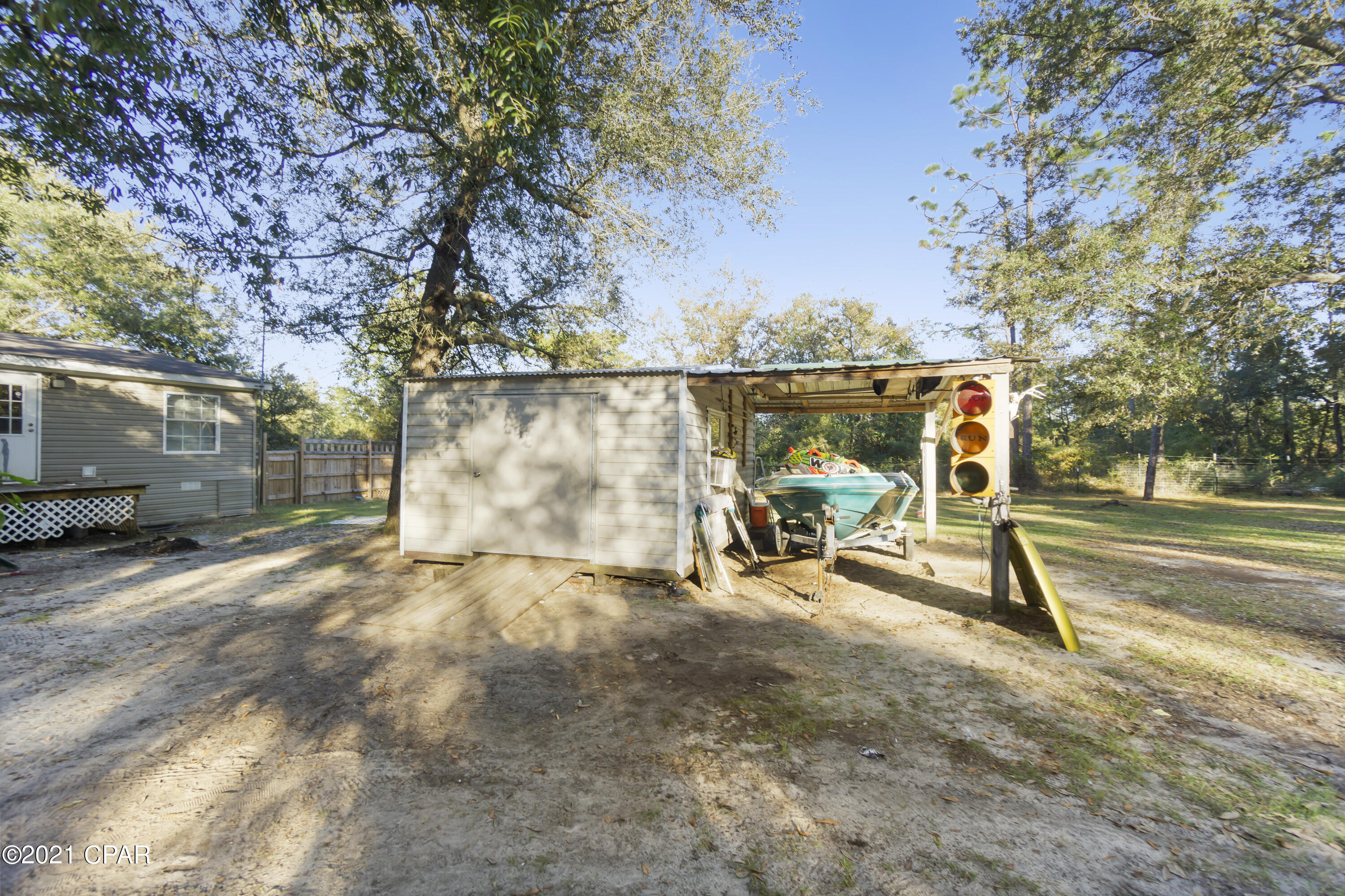 Leisure Lakes - Residential