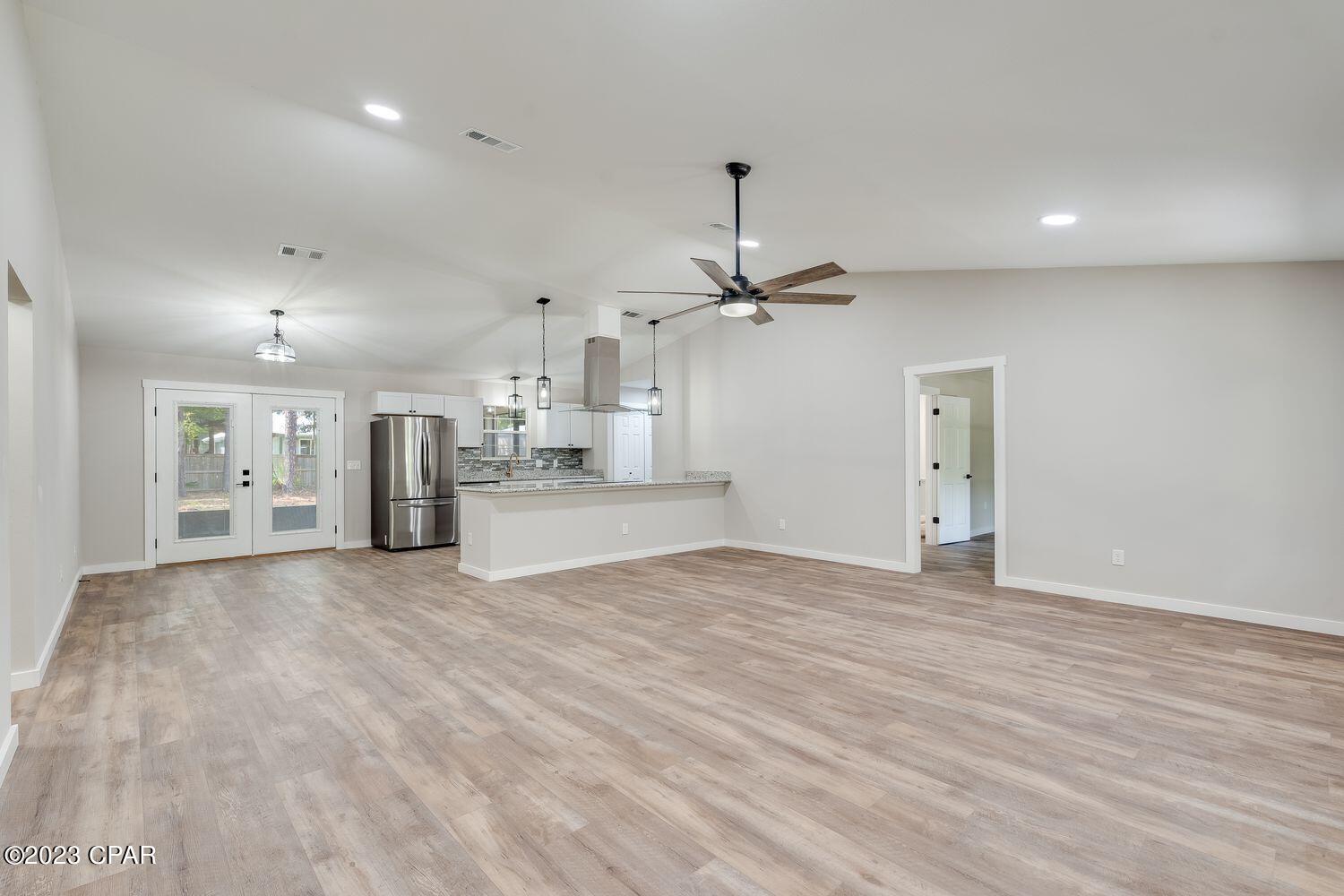 Lagrange Shores - Residential