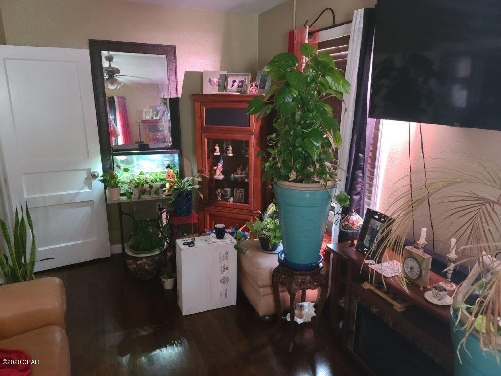 Sudduths 10Th Add - Residential