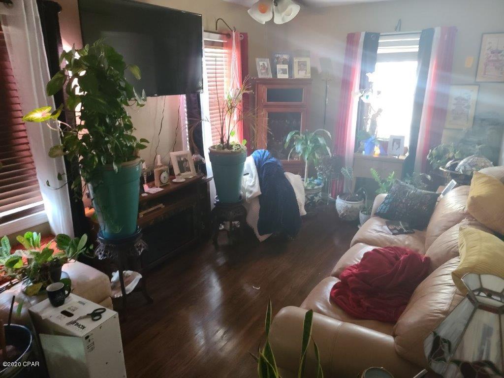 Sudduths 10Th Add - Residential