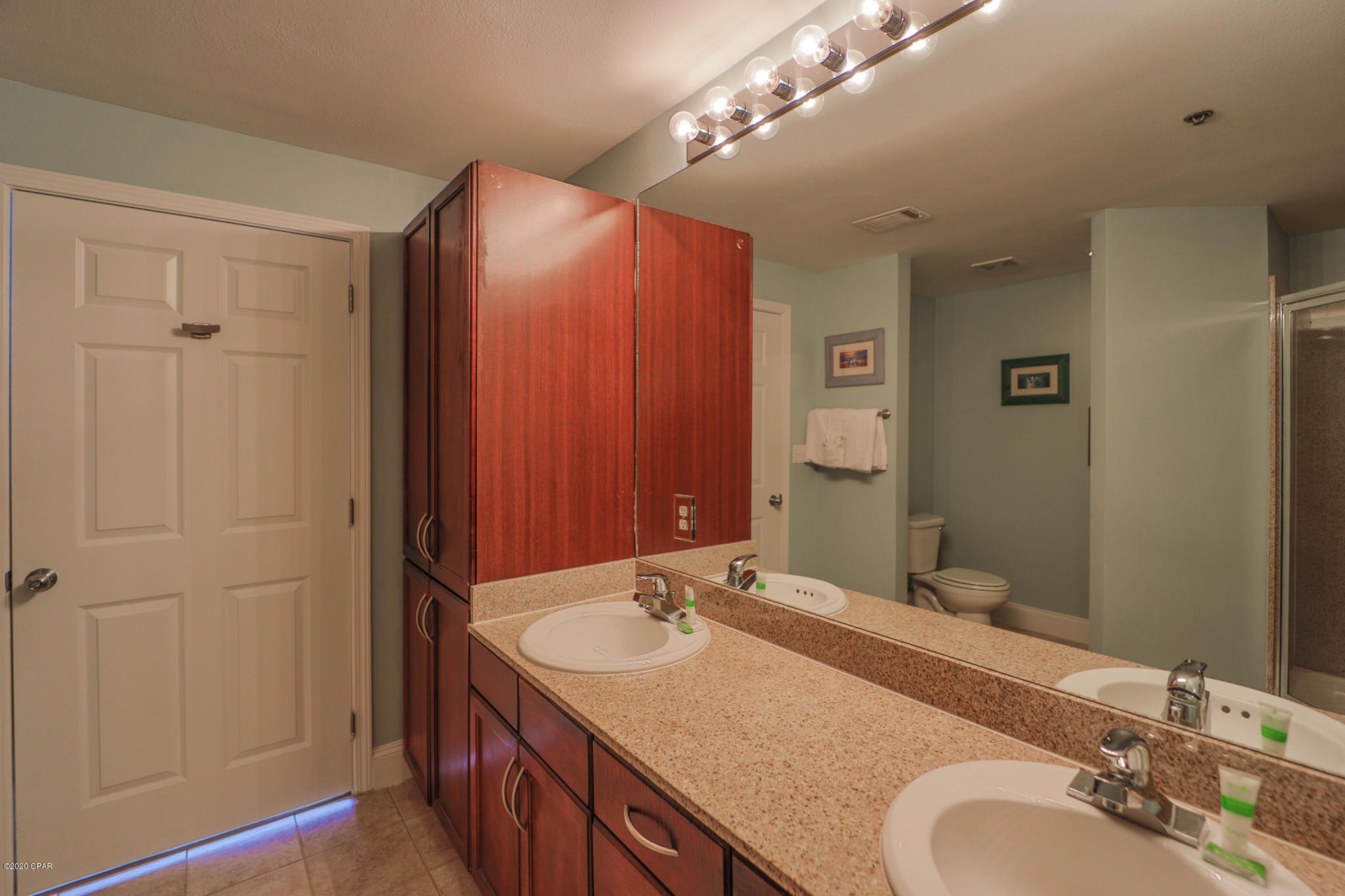 Laketown Wharf - Residential