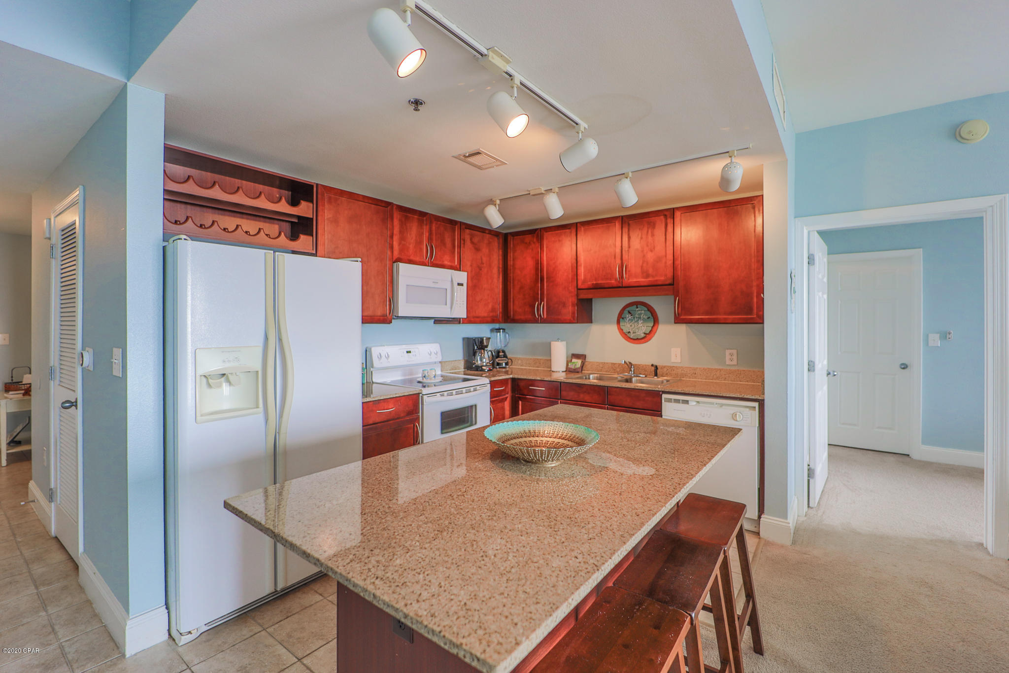 Laketown Wharf - Residential