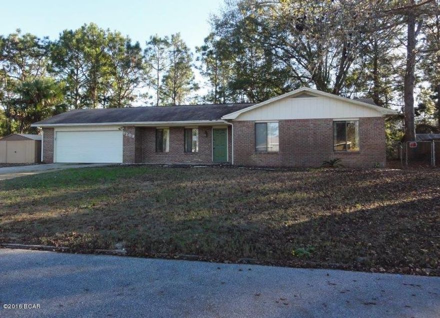 Beautiful ranch home located in the Venetian Villa subdivision! Spacious living room! Kitchen features stained cabinets and a breakfast bar! Separate breakfast area! Master bedroom with private bathroom! Secondary bedrooms share a full bathroom! Screened porch overlooks pool and backyard! A must see! Please show and submit your offer today!