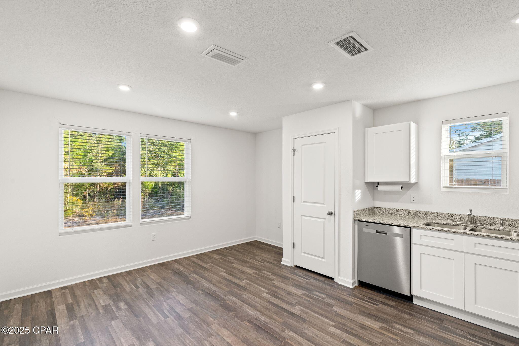 Sunny Hills - Residential