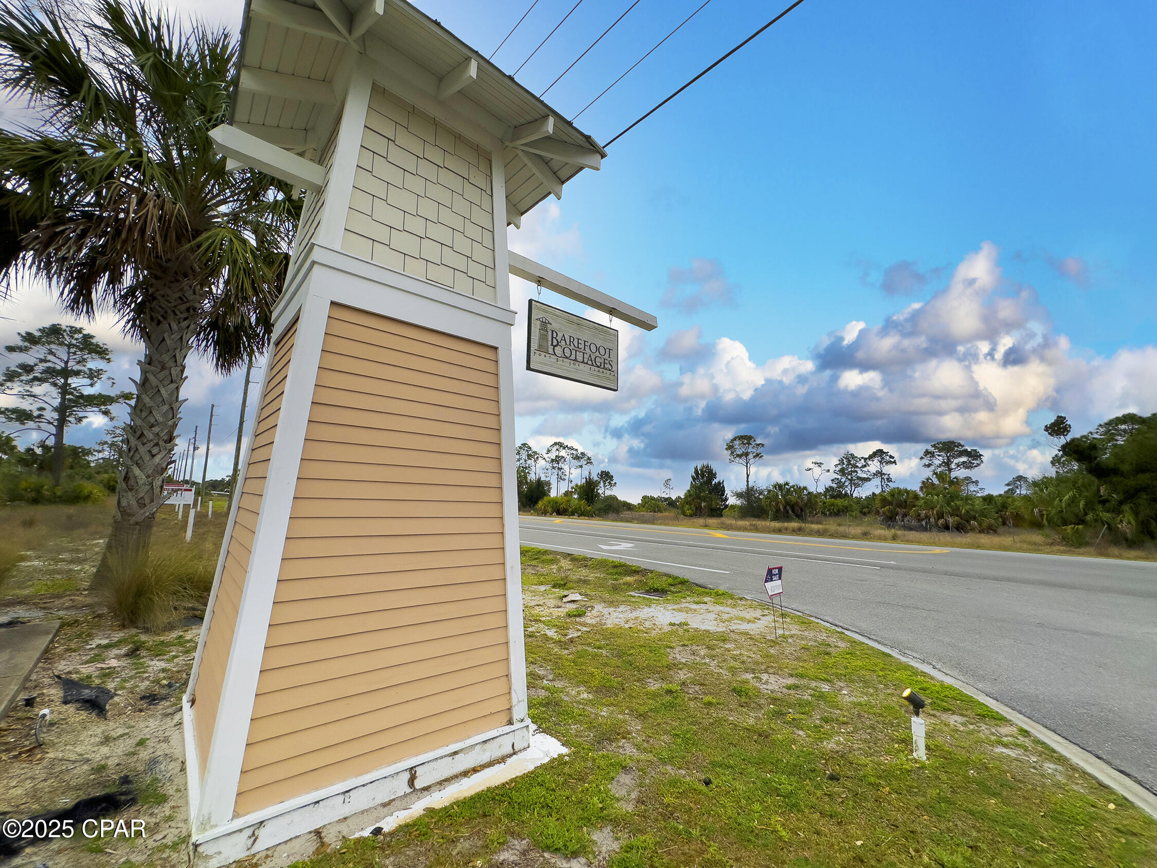 Barefoot Cottages - Land