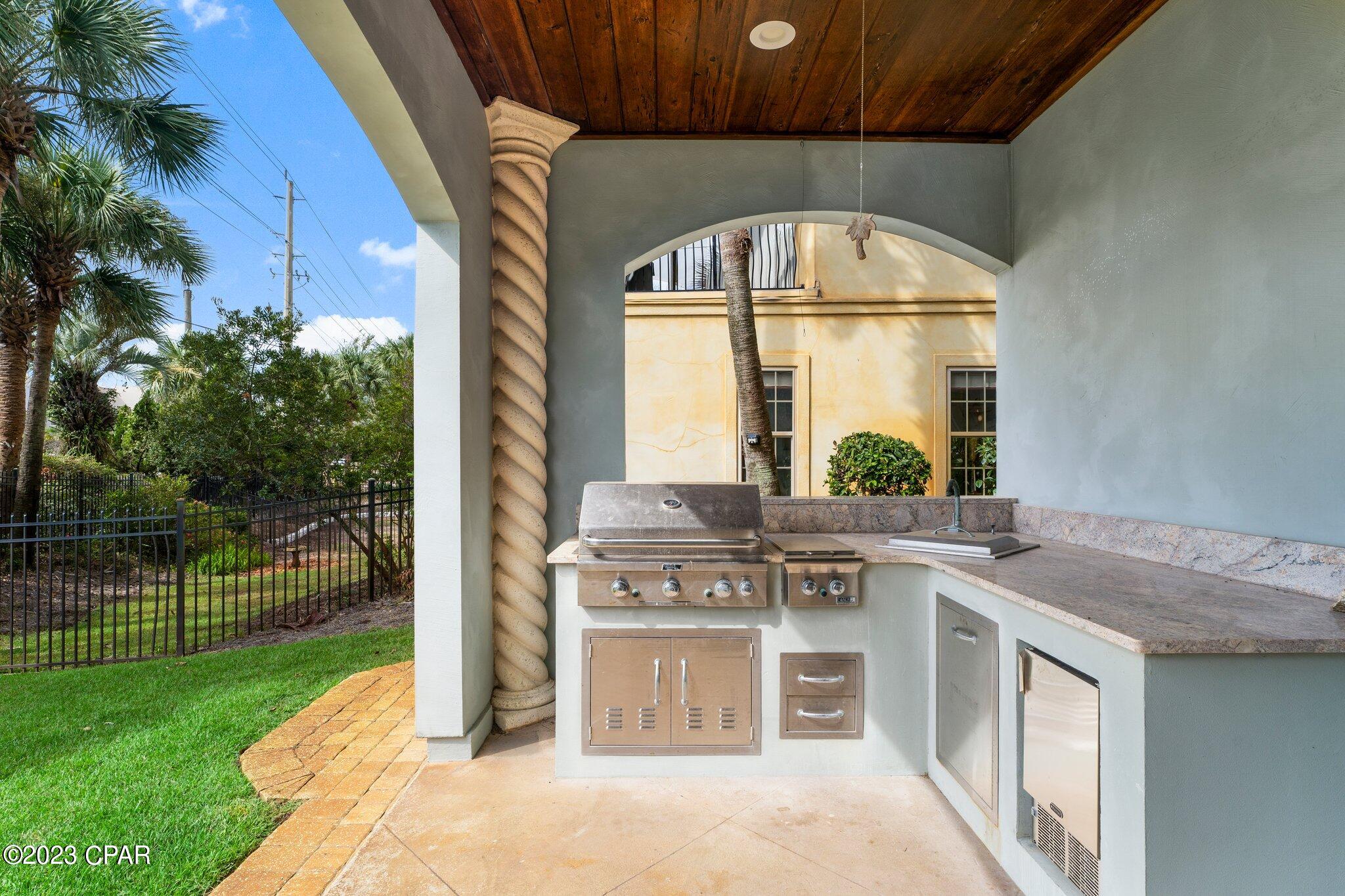 St. Tropez - Residential