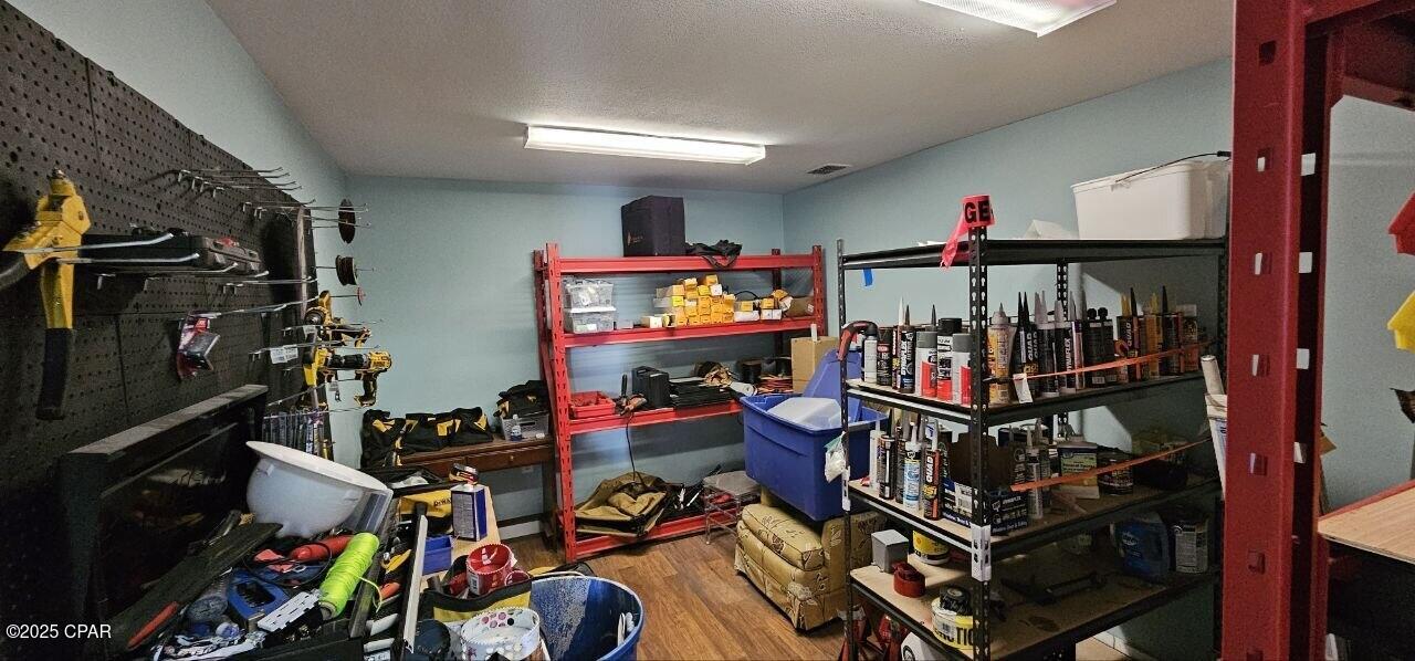 No Named Subdivision - Commercial Lease