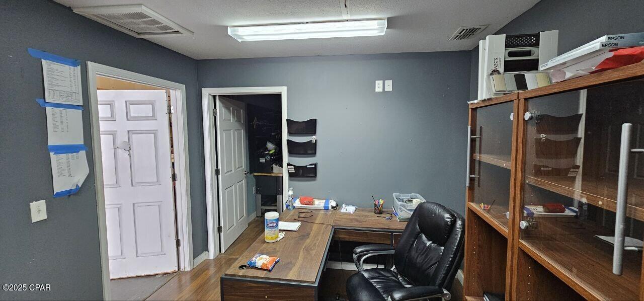 No Named Subdivision - Commercial Lease