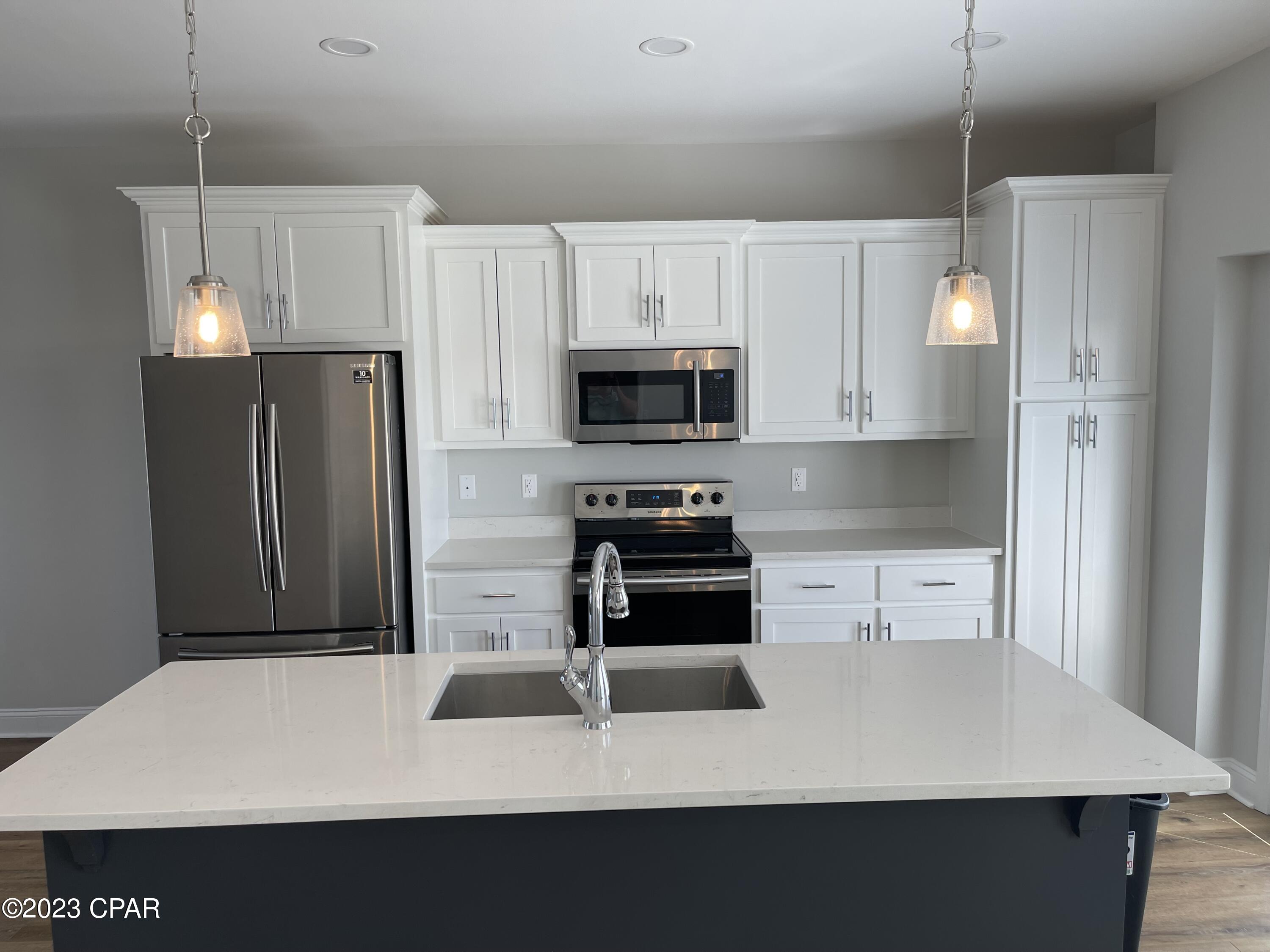 [No Recorded Subdiv] - Residential Lease