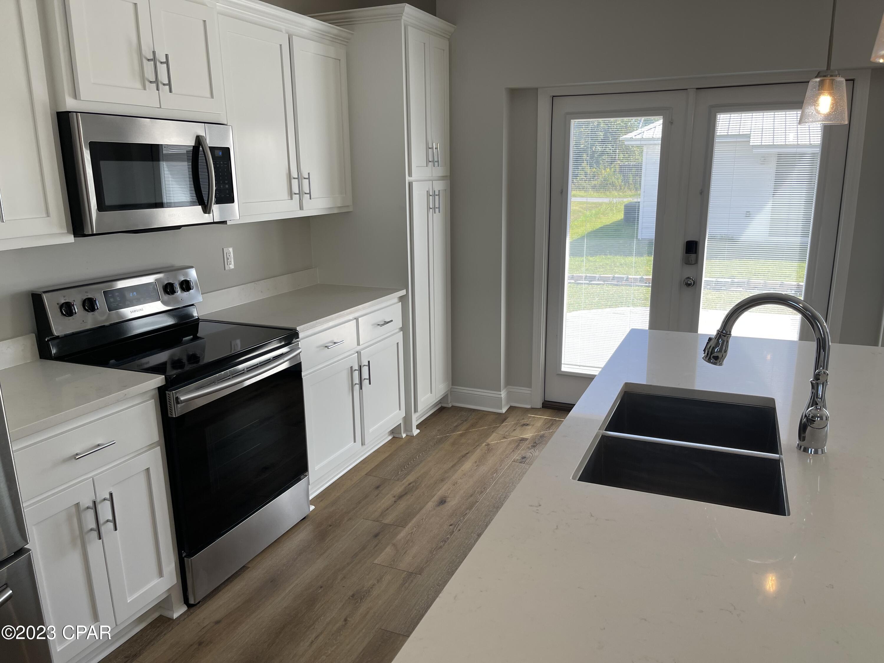 [No Recorded Subdiv] - Residential Lease