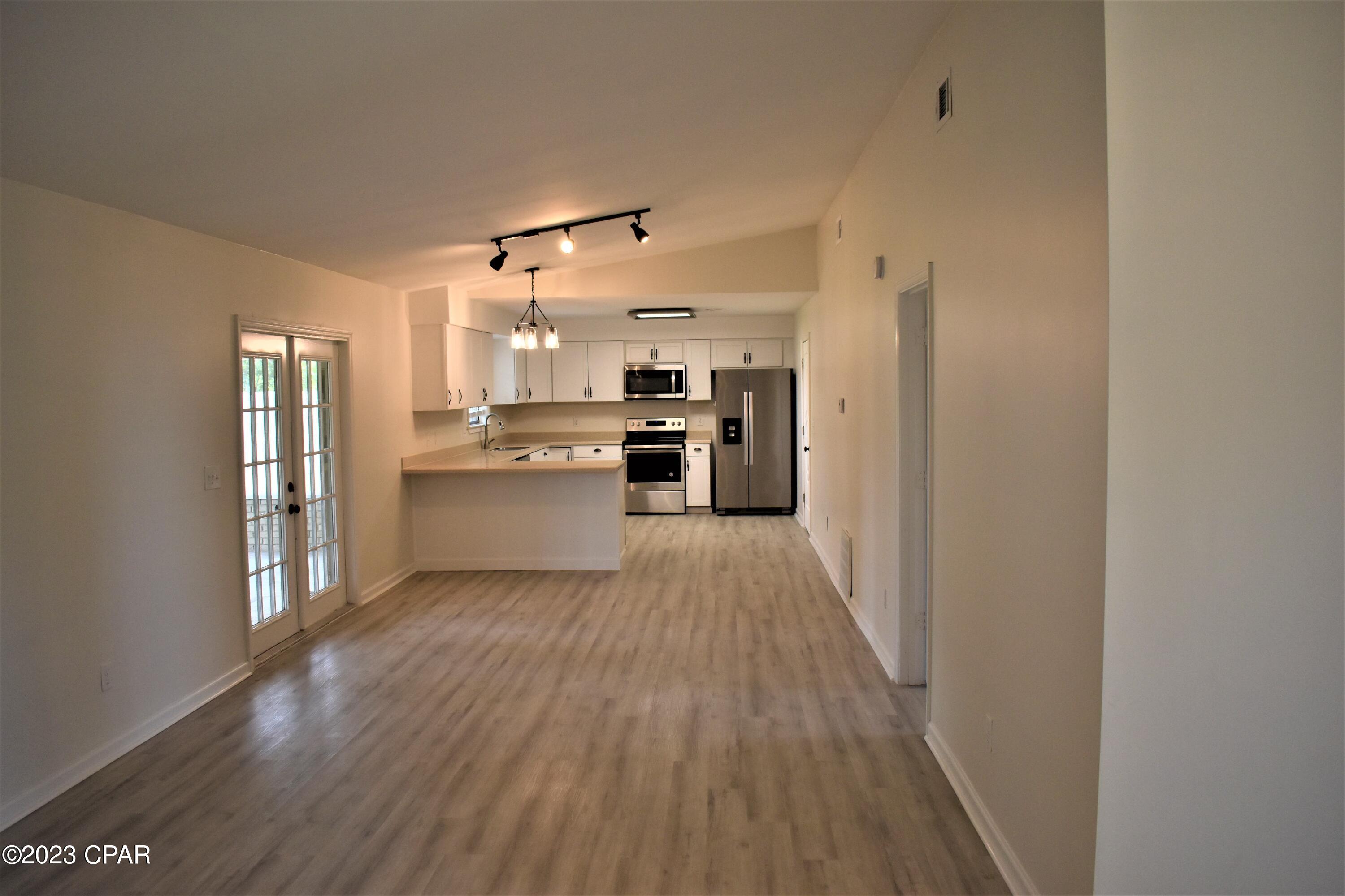 [No Recorded Subdiv] - Residential Lease