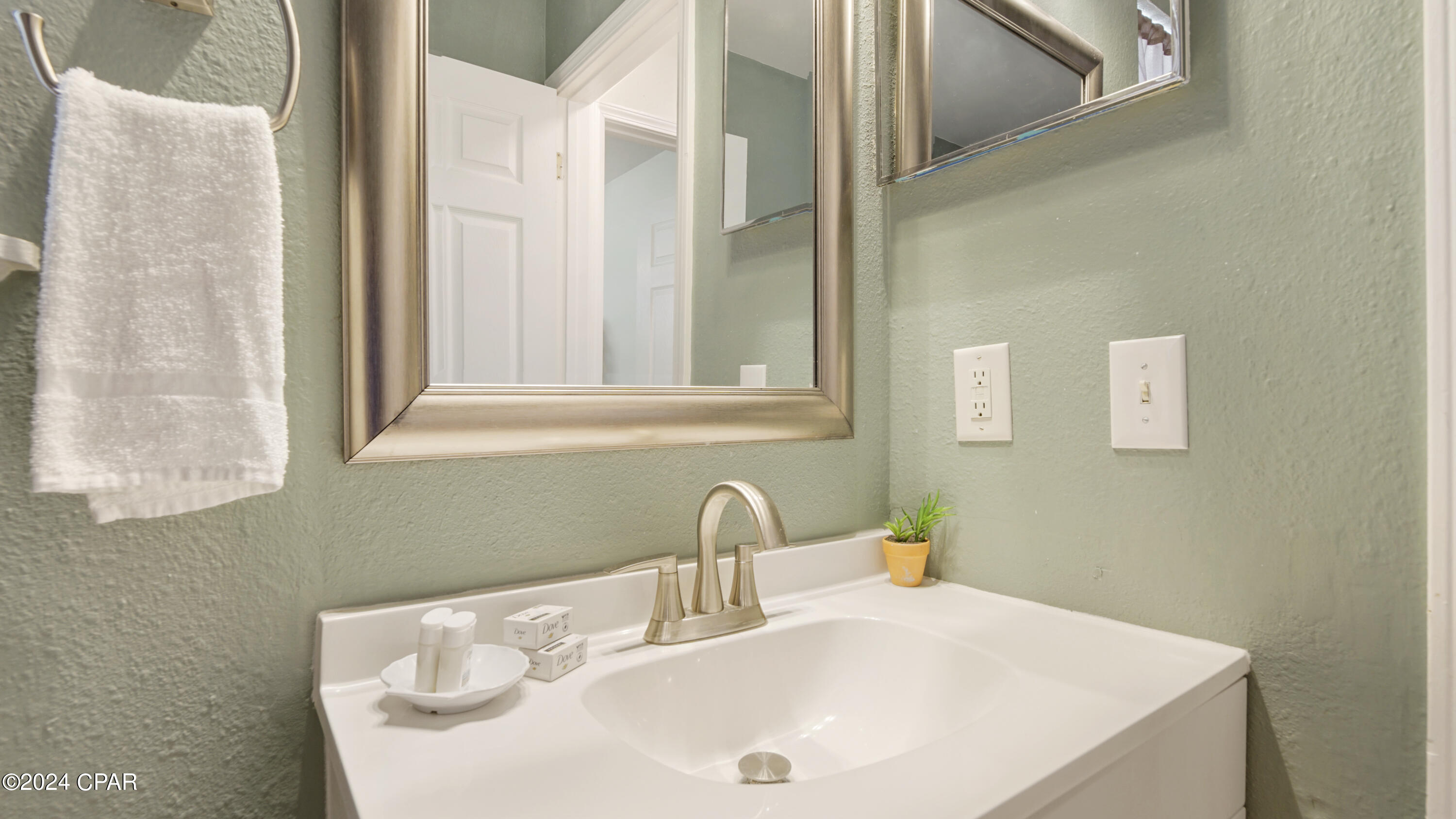 Biltmore Beach 1st Add - Residential