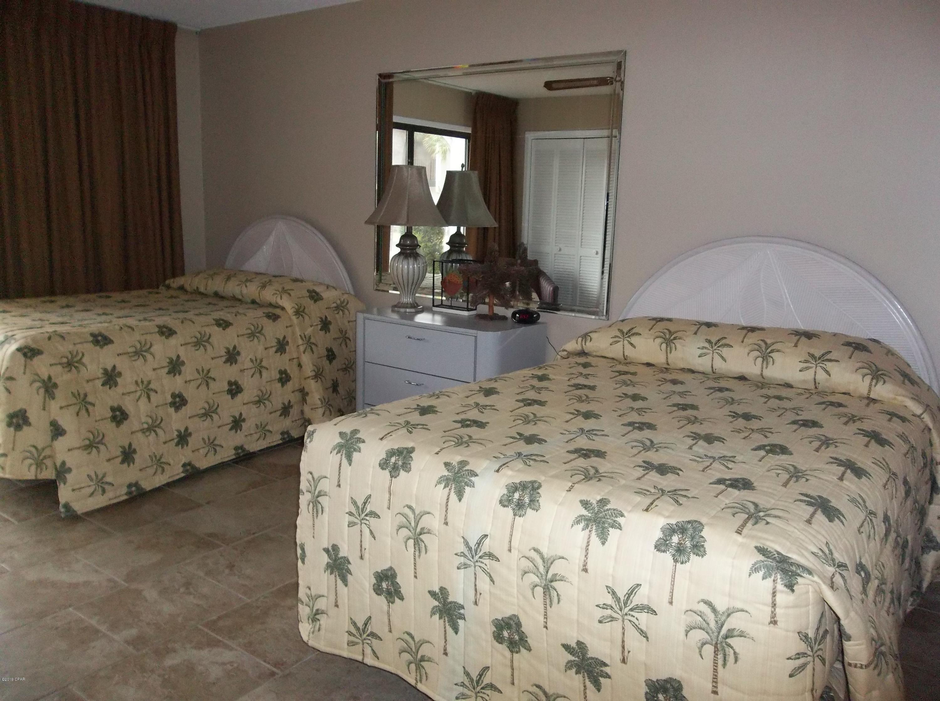 Edgewater Golf Villas III - Residential