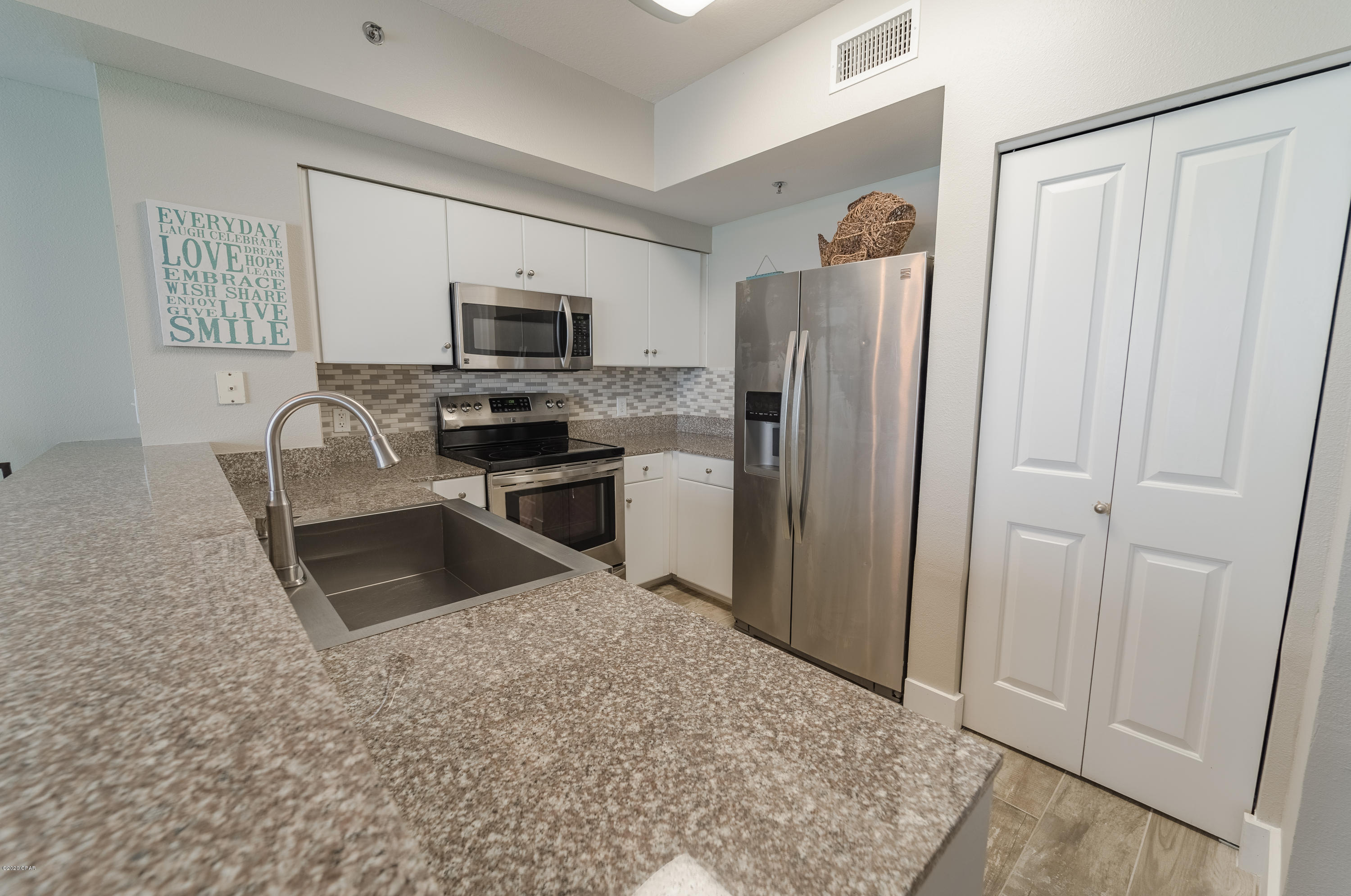 Shores Of Panama Phase I - Residential