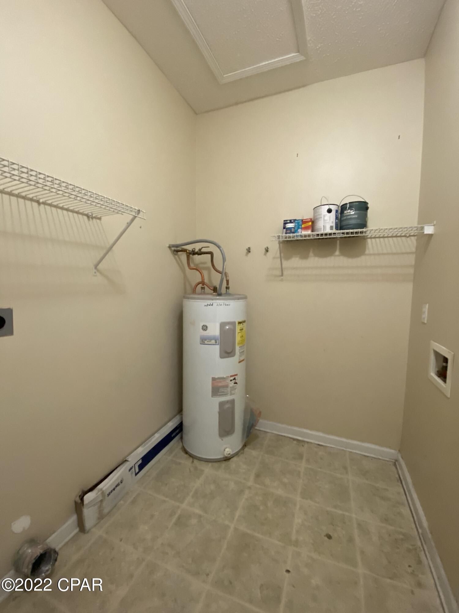 Palm Cove Phase II - Residential Lease