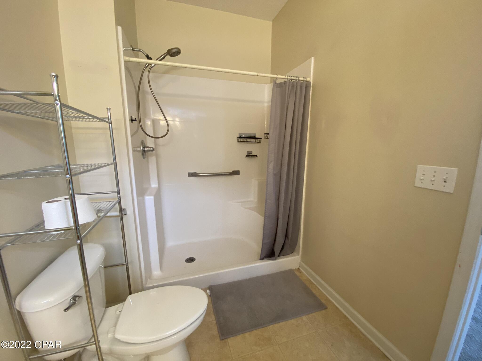 Palm Cove Phase II - Residential Lease