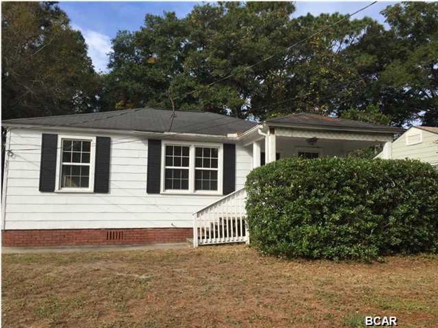 This is a great starter home for first time home buyers or for those wanting an investment property. This charming 3 Bedroom 1 Bath home set in the Cove, has a lovely insulated Florida room with its own system for cooling and heating. A large, beautifully shaded fenced backyard backs up to the alley, where the kids can play safely. Home offers beautiful hardwood floors. The lot is extra wide and there is a parking area perfect for your extra car or boat. You're literally down the street from several schools, Bay Medical Center, Downtown business district and a minutes drive to the Beach Drive for sunsets, fireworks and the boat parade. Age, square footage, and room sizes approx., if important please verify. Call your agent to see this home today.