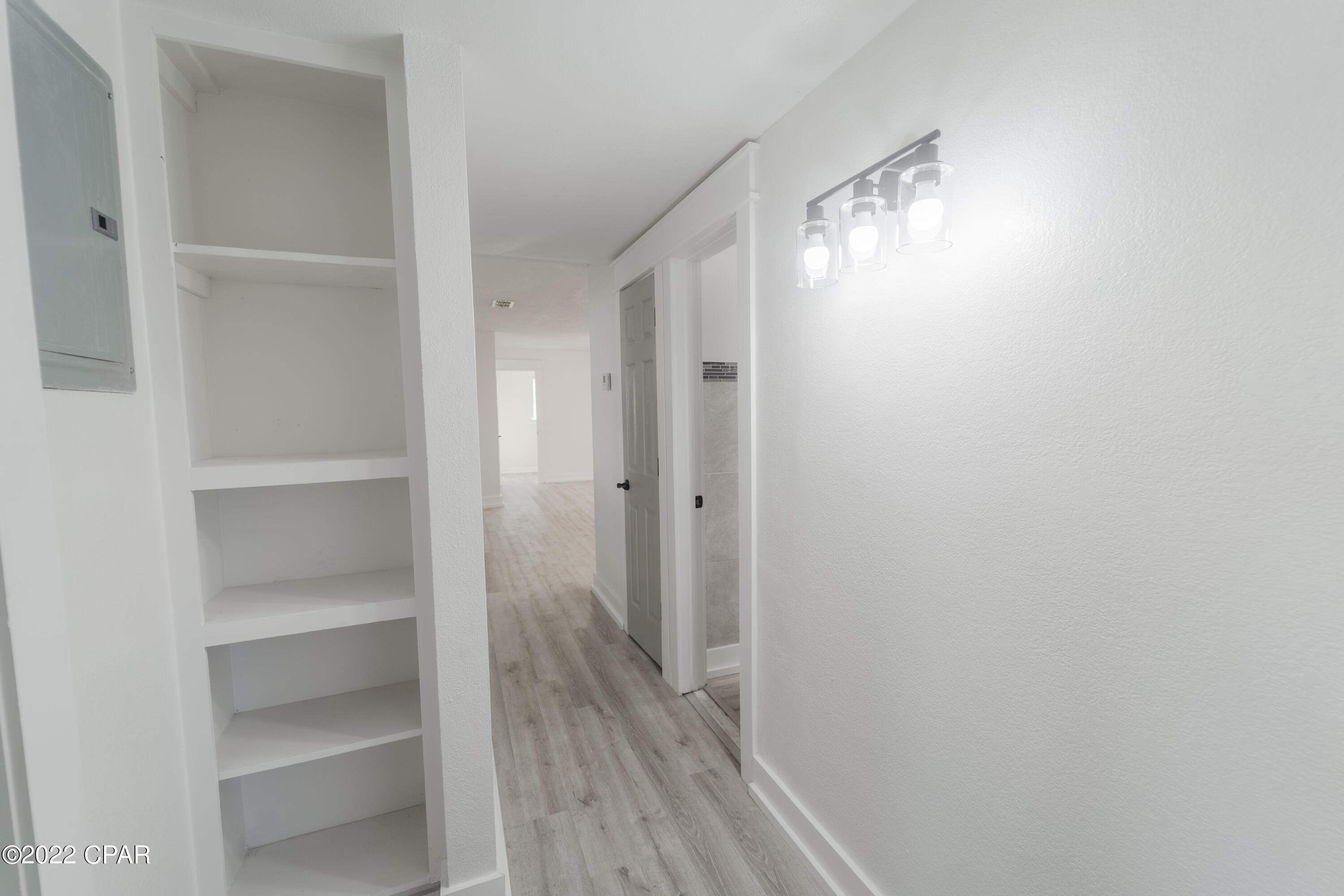 Parkway Manor - Residential