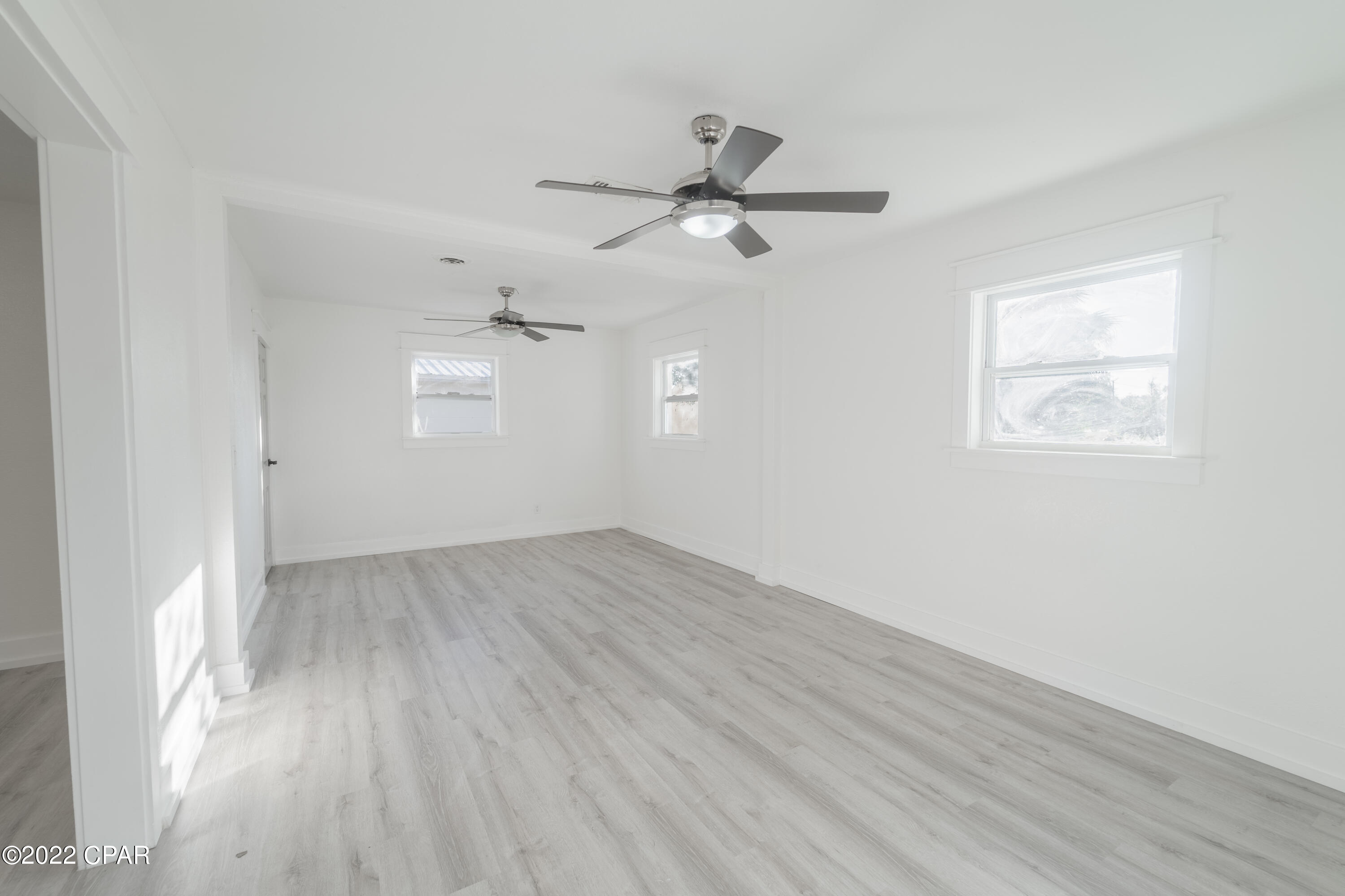 Parkway Manor - Residential