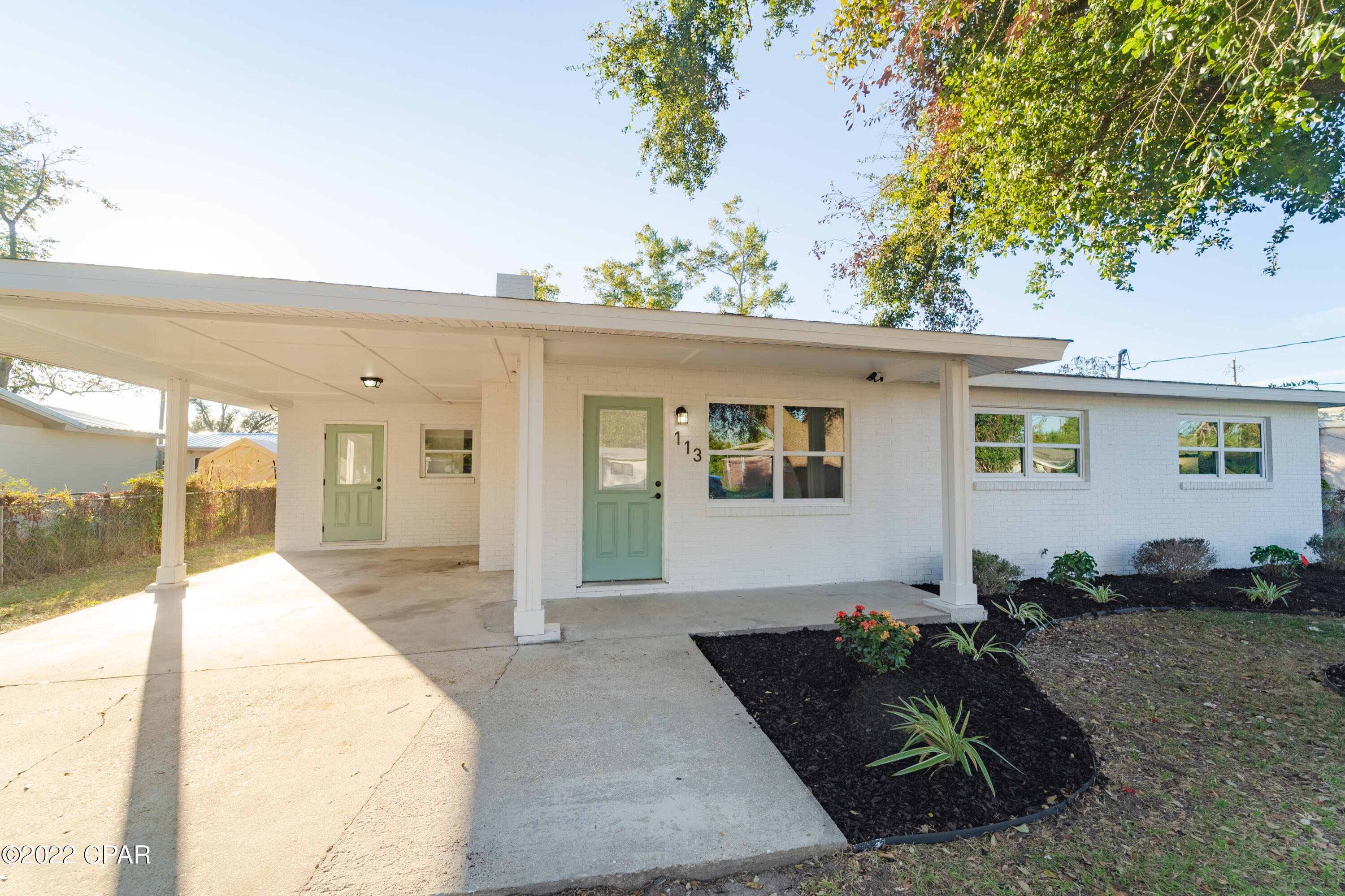 Parkway Manor - Residential