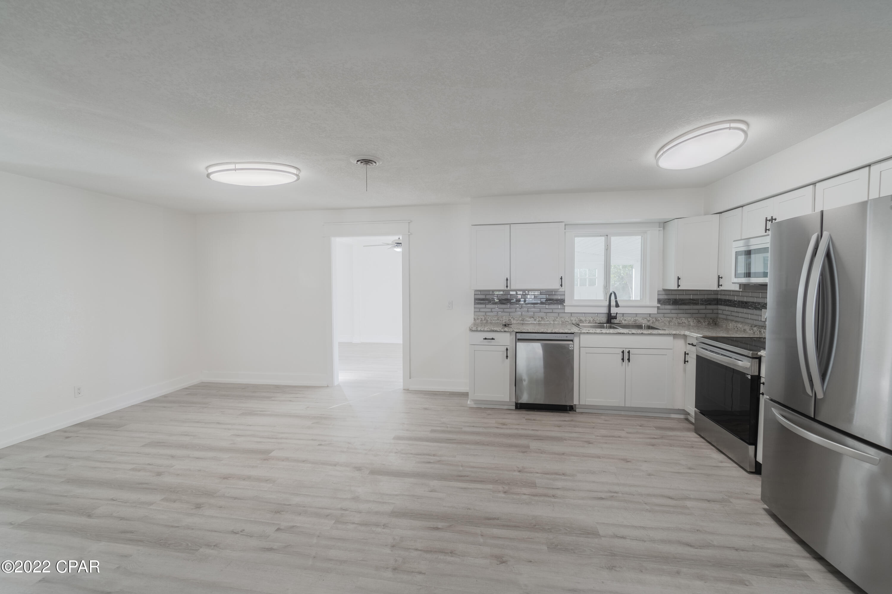 Parkway Manor - Residential