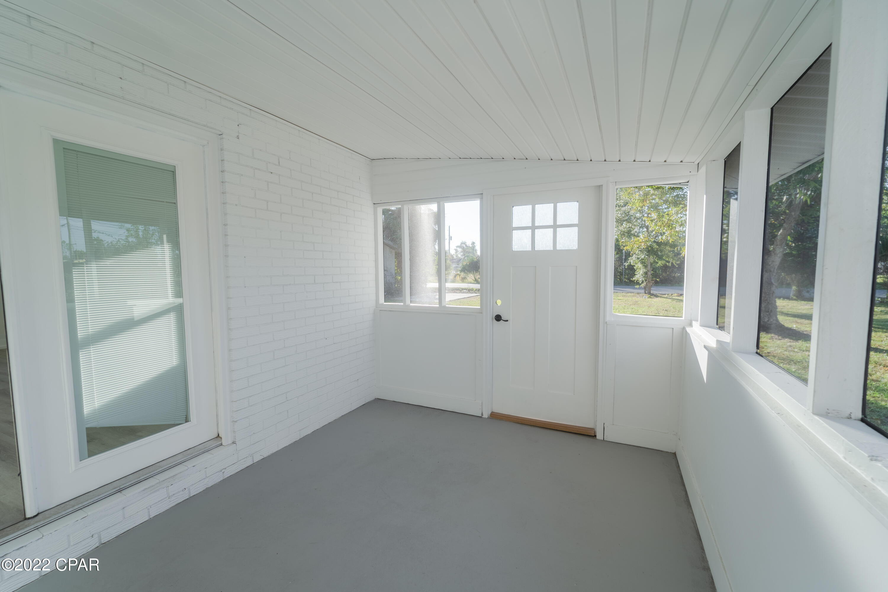 Parkway Manor - Residential