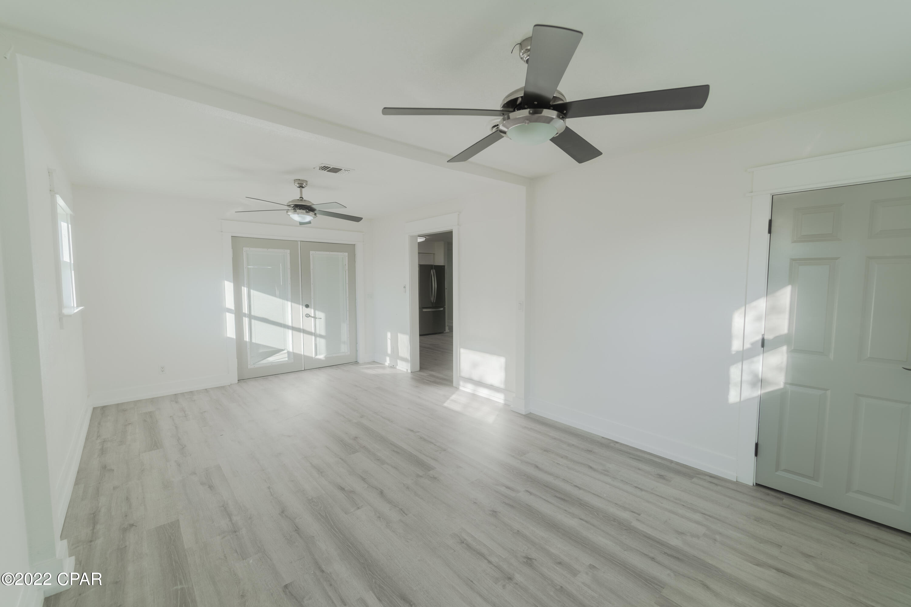 Parkway Manor - Residential