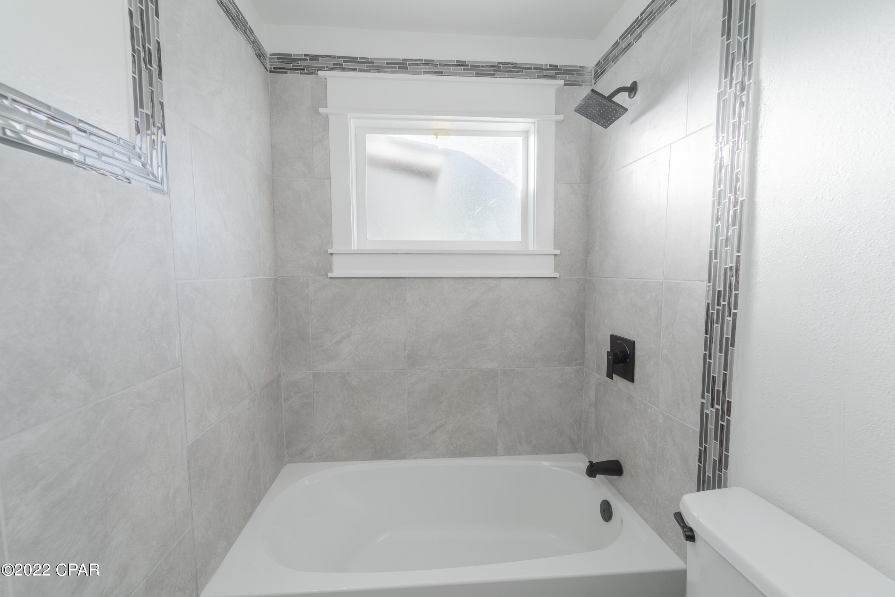 Parkway Manor - Residential