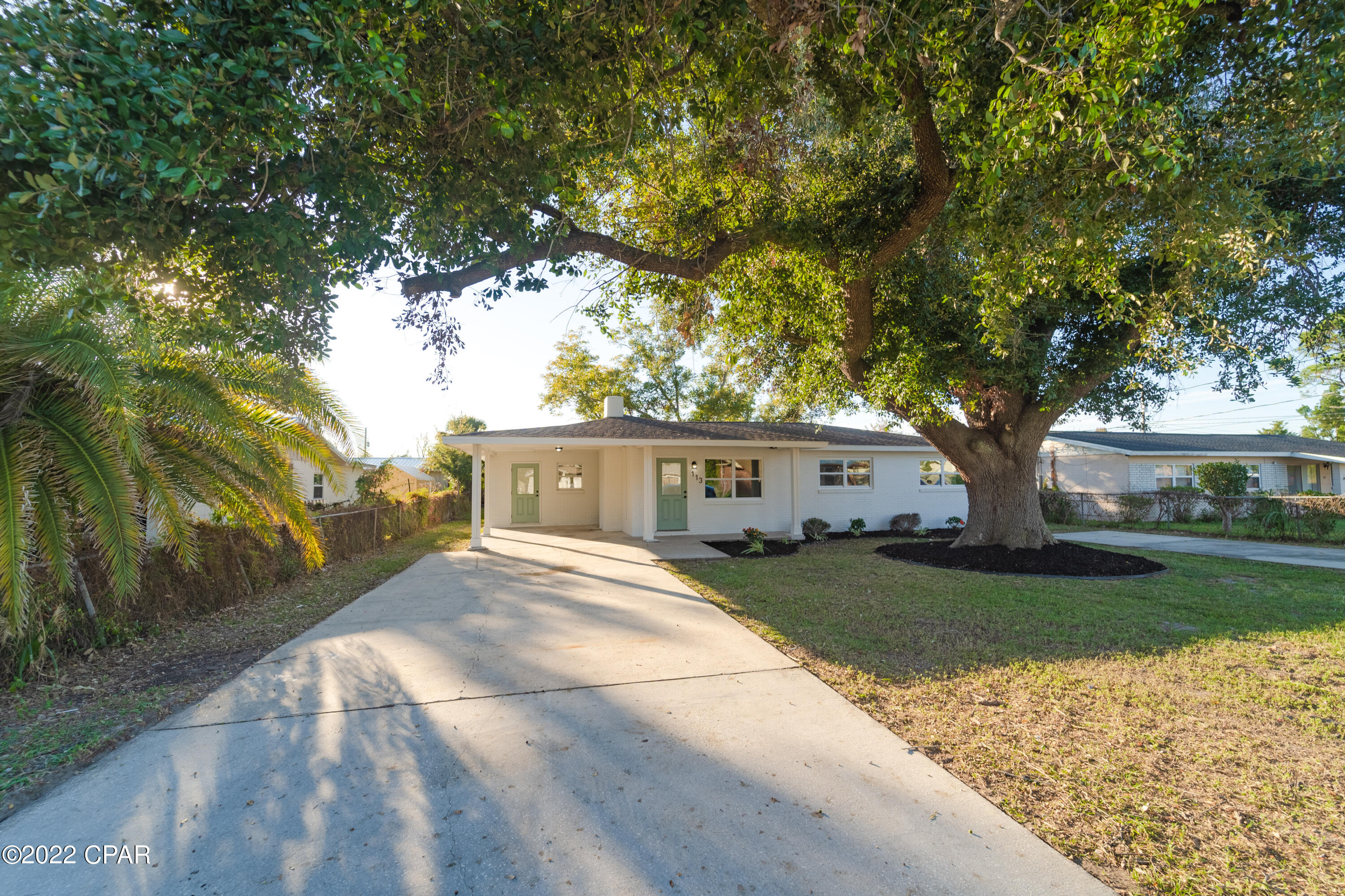 Parkway Manor - Residential