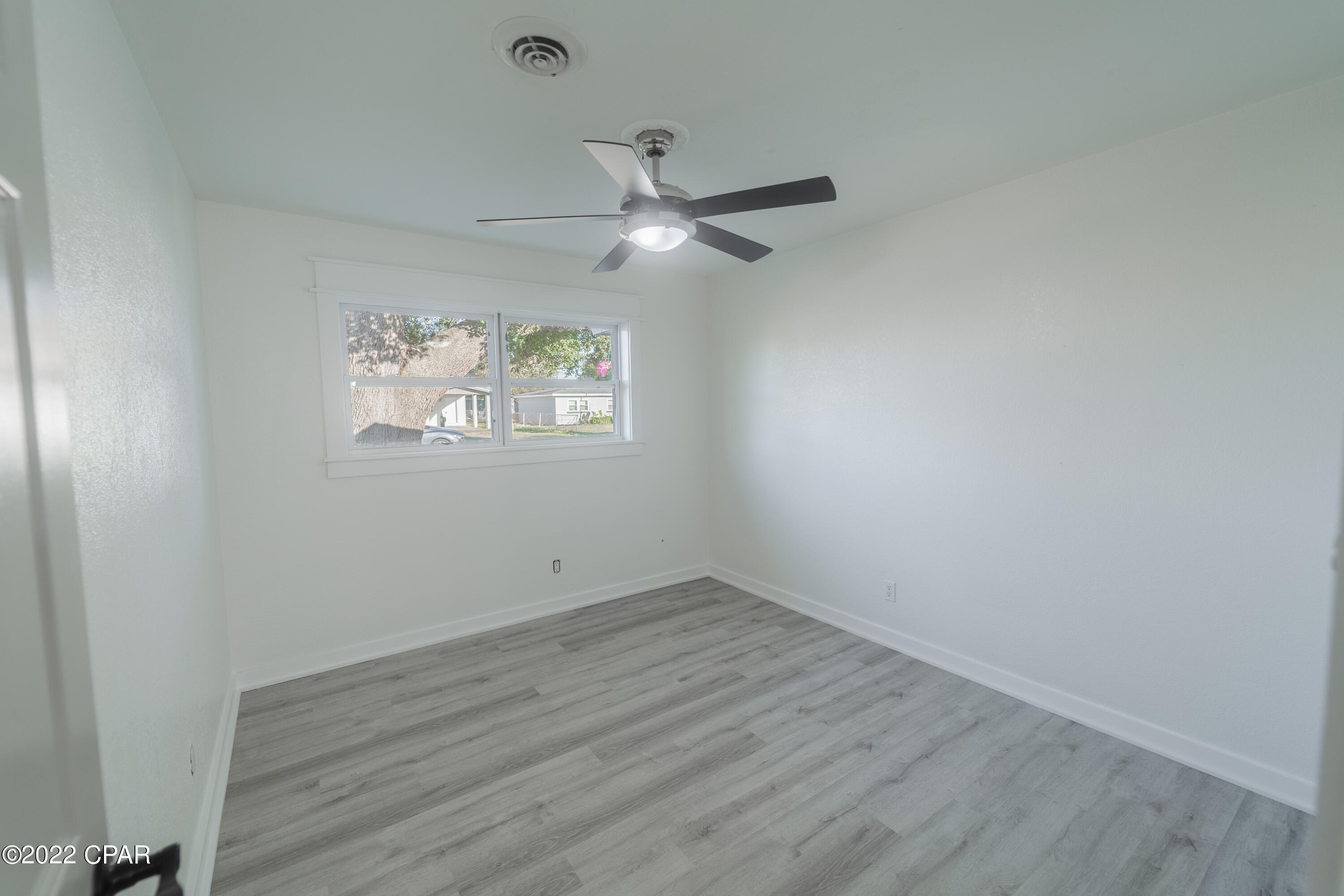 Parkway Manor - Residential