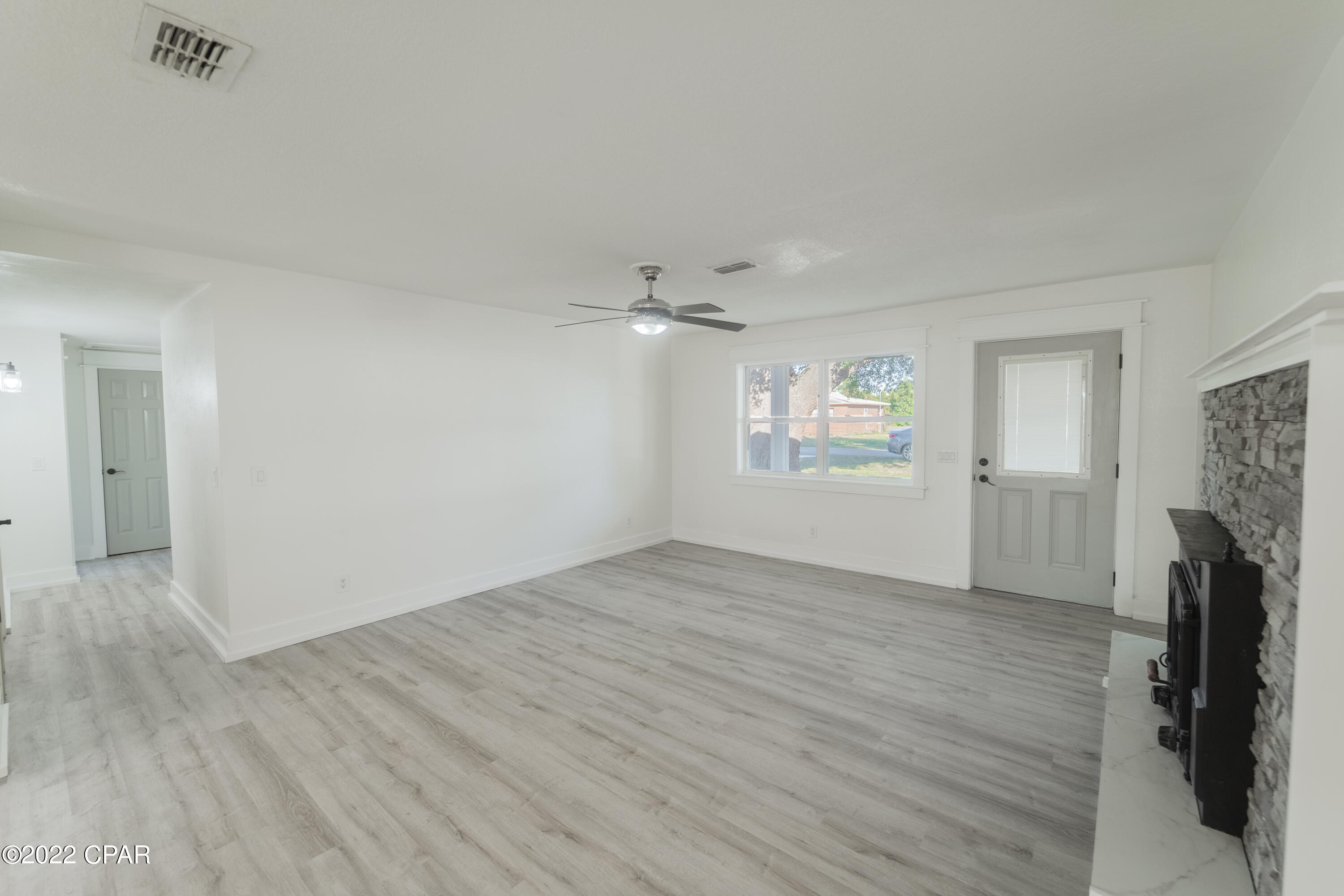 Parkway Manor - Residential