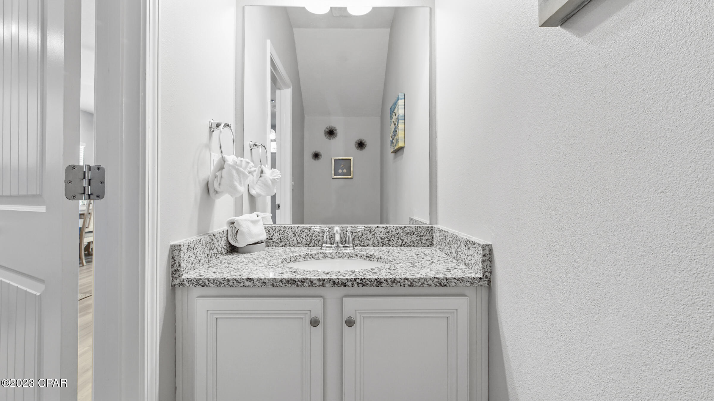 Hathaway Townhomes - Residential Lease