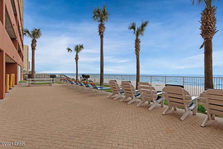 Tropic Winds - Residential