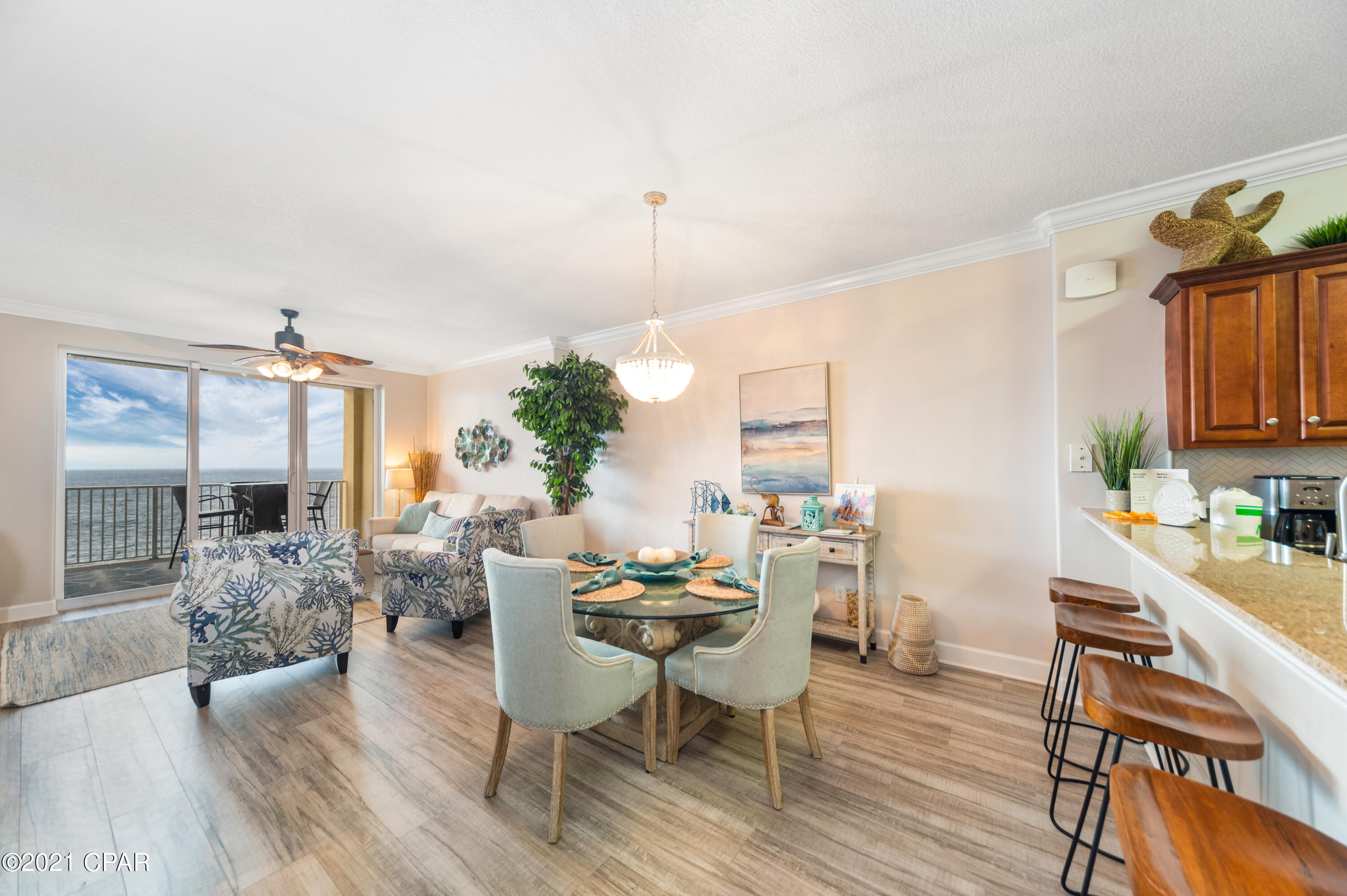 Tropic Winds - Residential