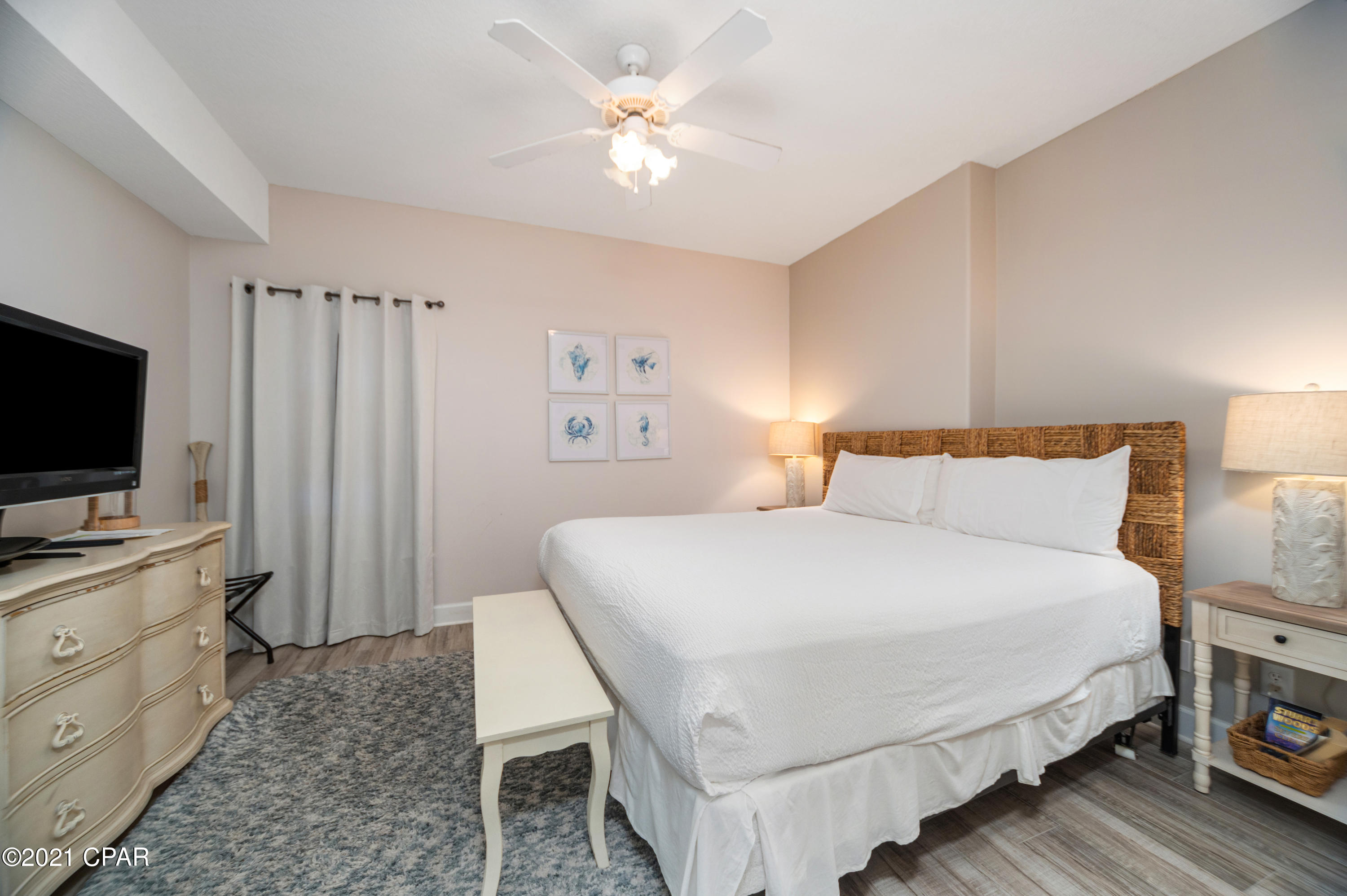 Tropic Winds - Residential