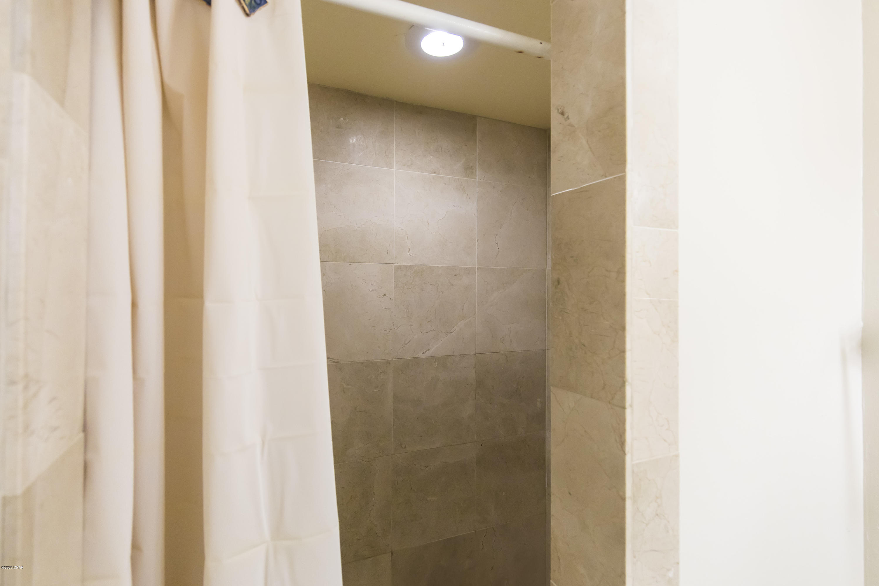 Pinnacle Port - Residential