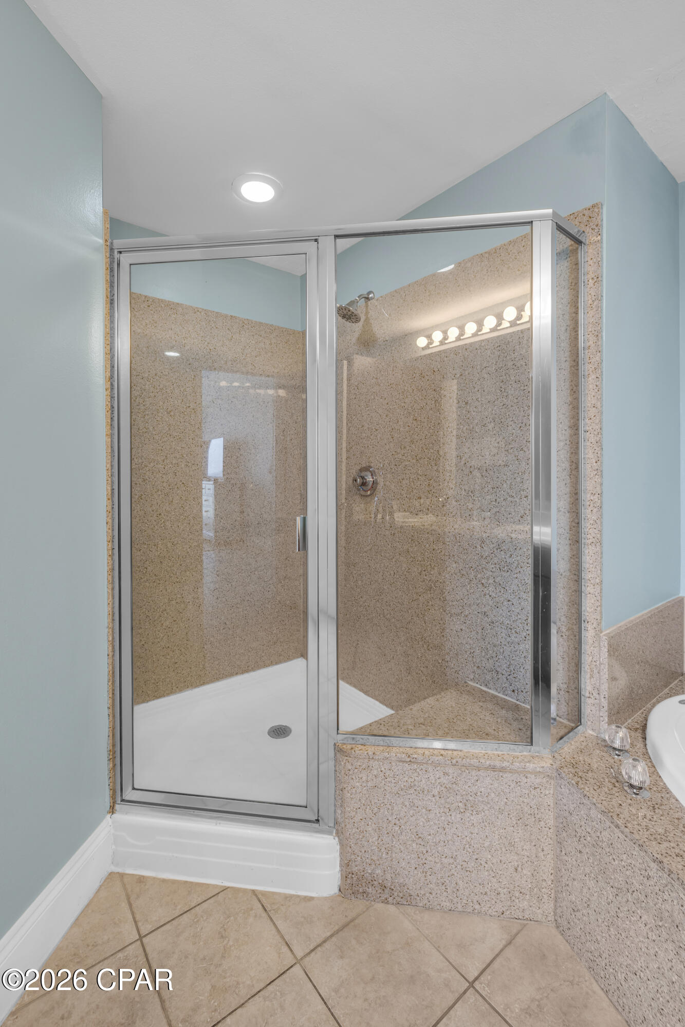 Laketown Wharf - Residential