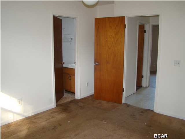 Towne & Country Lake Estates - Residential