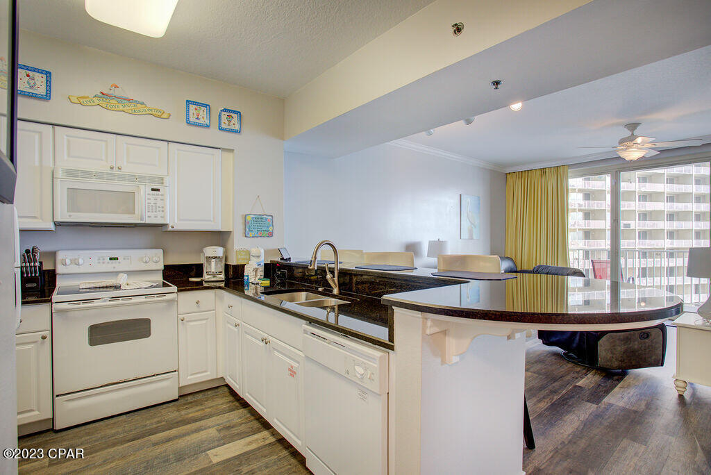 Shores Of Panama - Residential