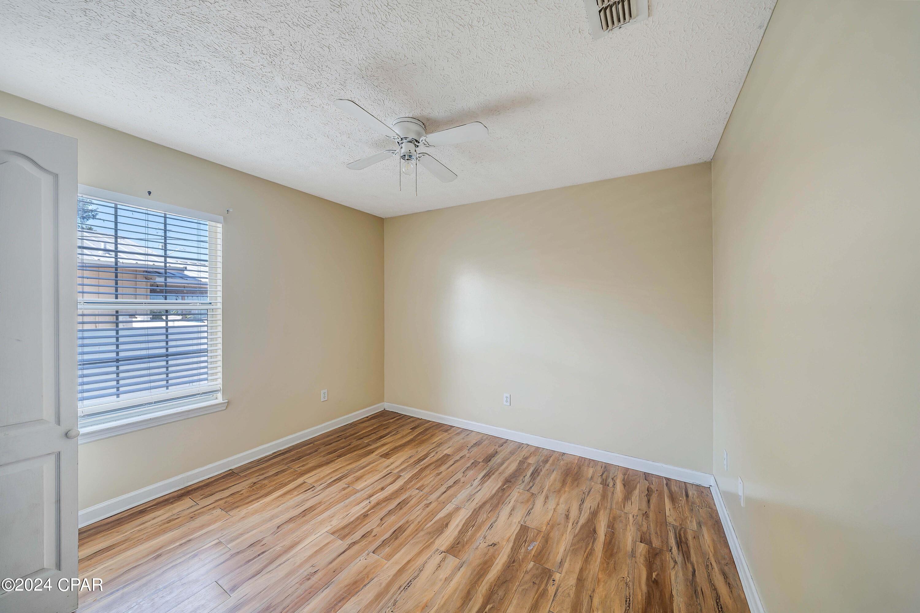 Bid-A-Wee Beach 1st - Residential