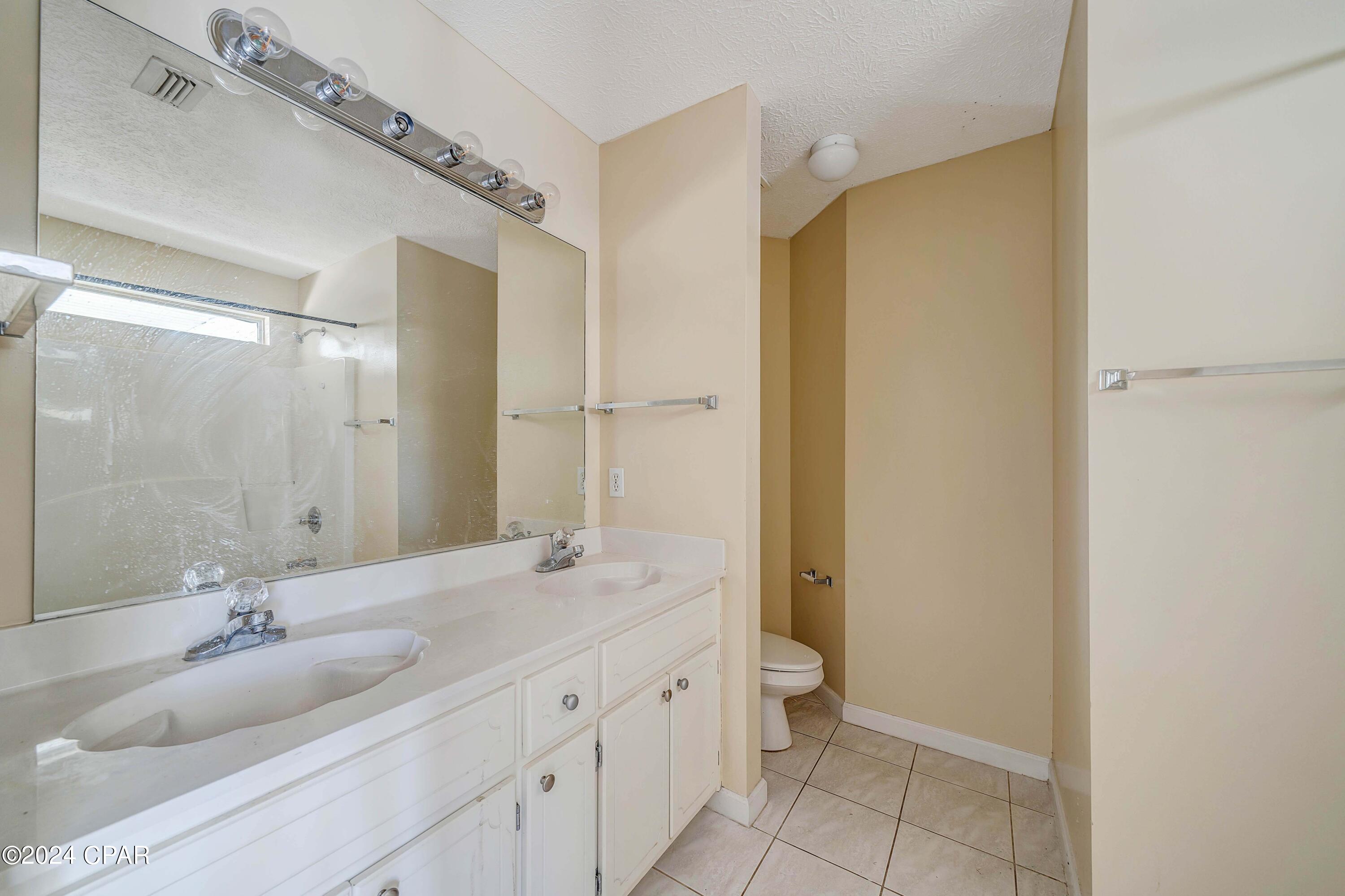 Bid-A-Wee Beach 1st - Residential