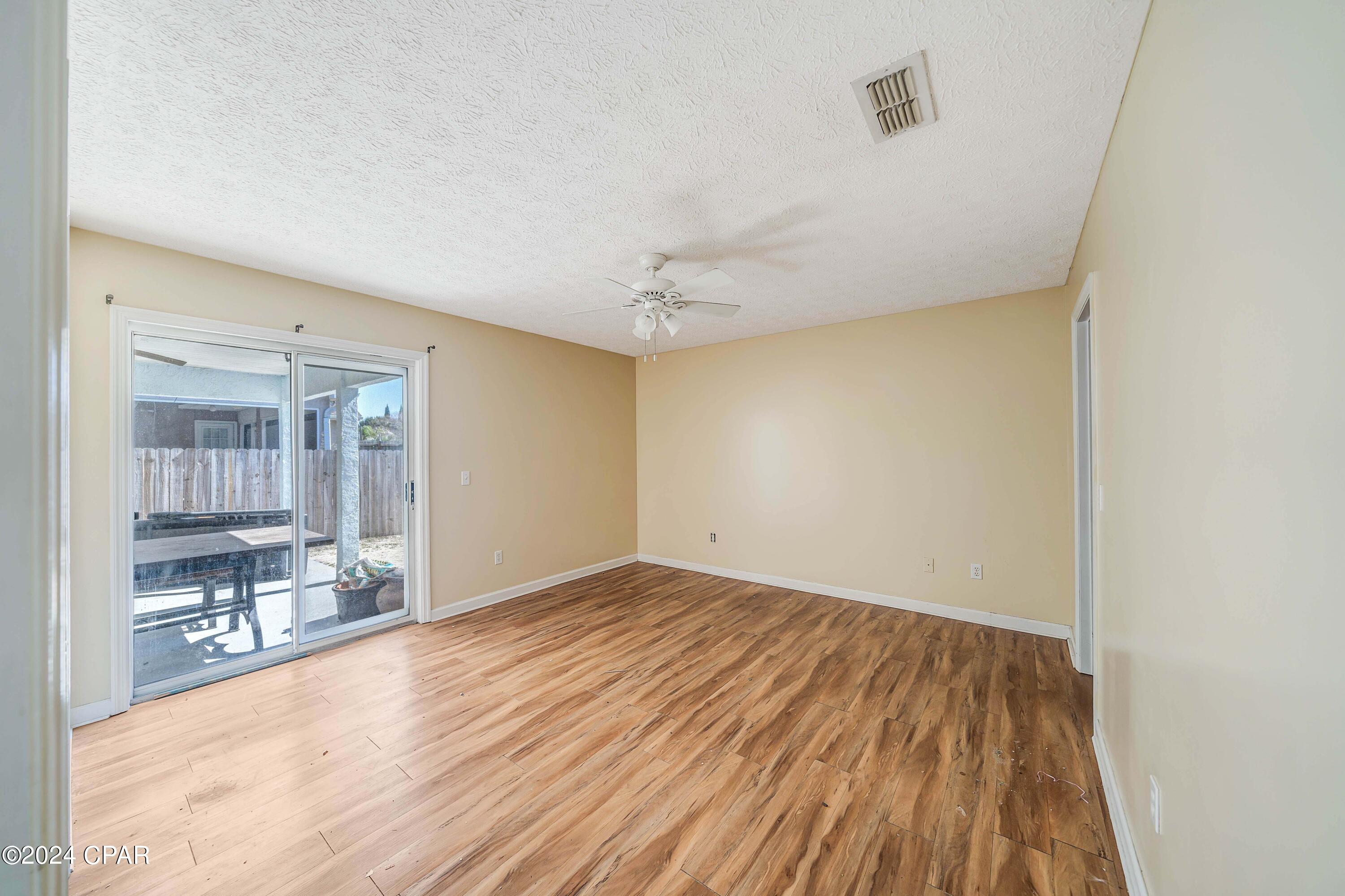 Bid-A-Wee Beach 1st - Residential