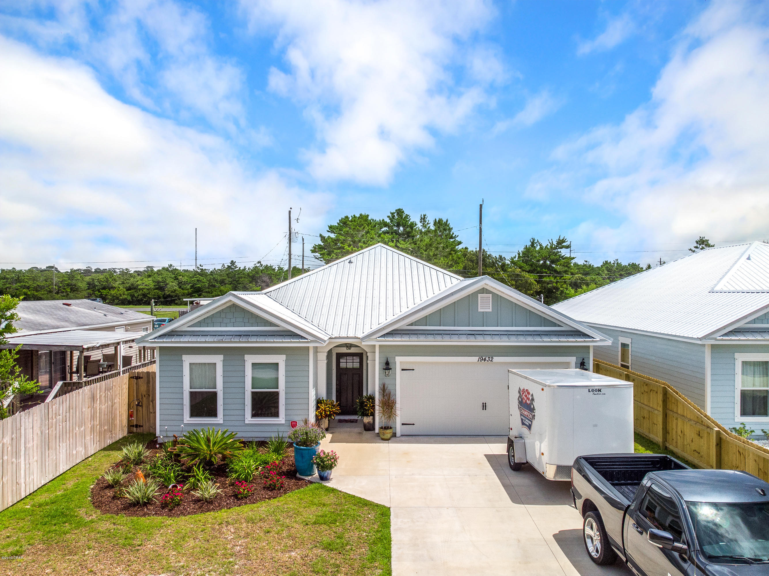 Laguna Beach Plaza - Residential