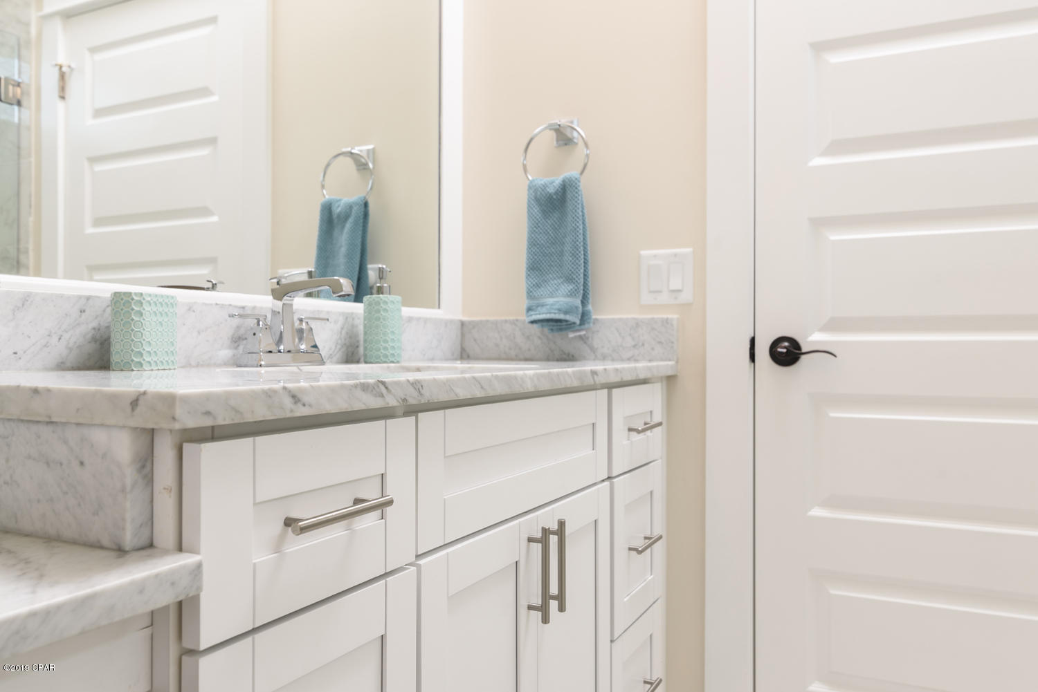 Laguna Beach Plaza - Residential